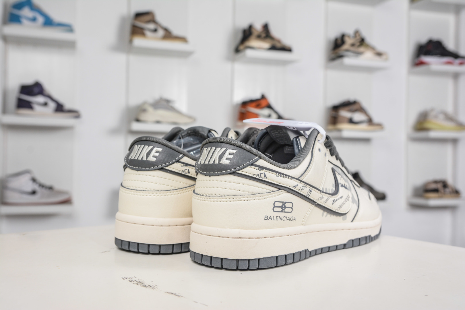 270 Nike SB Dunk Low x Balenciaga 巴黎世家联名-米白灰 XD1588-246-Chinese UA Cheap High Quatity Brand Clothes Bags handbags Sneakers wholesale wholesaler seller from China Factory suppliers Fashion Clothing Shoes best Quality Beautiful Price 270 Nike SB Dunk Low x Balenciaga 巴黎世家联名-米白灰 XD1588-246