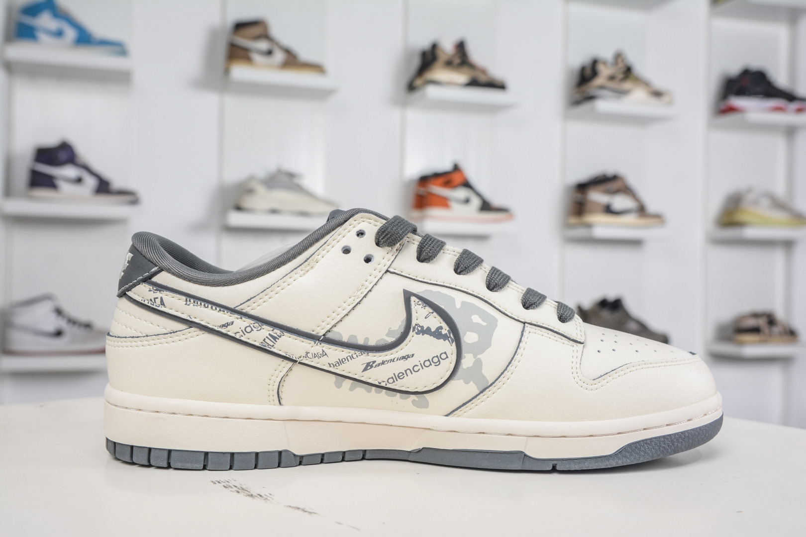 270 Nike SB Dunk Low x Balenciaga 巴黎世家联名-米白灰 XD1588-246-Chinese UA Cheap High Quatity Brand Clothes Bags handbags Sneakers wholesale wholesaler seller from China Factory suppliers Fashion Clothing Shoes best Quality Beautiful Price 270 Nike SB Dunk Low x Balenciaga 巴黎世家联名-米白灰 XD1588-246