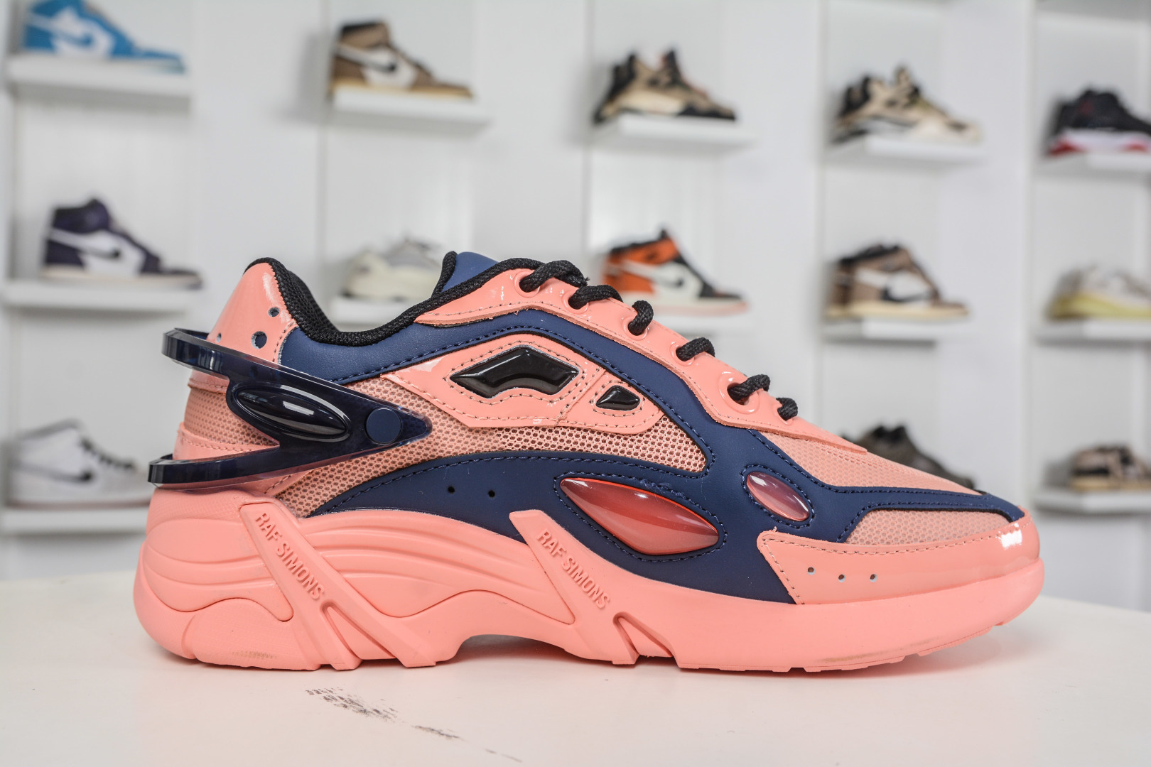 260 RAF SIMONS Cylon-21 ”水泡” 先锋潮流 复古低帮休闲鞋 圆头系带 低帮休闲鞋 HR740010L-330-Chinese UA Cheap High Quatity Brand Clothes Bags handbags Sneakers wholesale wholesaler seller from China Factory suppliers Fashion Clothing Shoes best Quality Beautiful Price 260 RAF SIMONS Cylon-21 ”水泡” 先锋潮流 复古低帮休闲鞋 圆头系带 低帮休闲鞋 HR740010L-330