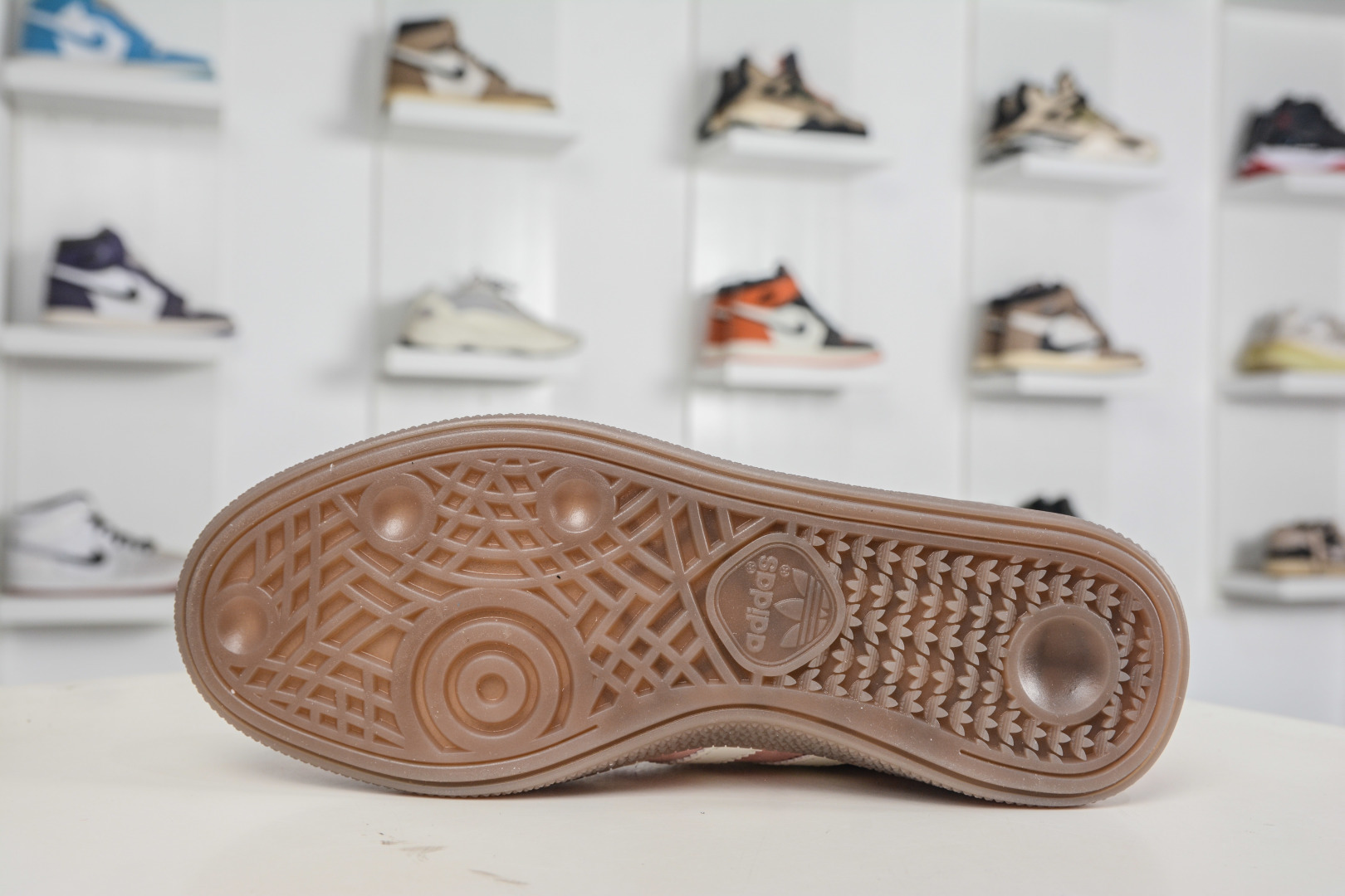 150 AD Originals Handball SPZL 手球运动员系列百搭休闲运动板鞋 KJ6305-Chinese UA Cheap High Quatity Brand Clothes Bags handbags Sneakers wholesale wholesaler seller from China Factory suppliers Fashion Clothing Shoes best Quality Beautiful Price 150 AD Originals Handball SPZL 手球运动员系列百搭休闲运动板鞋 KJ6305
