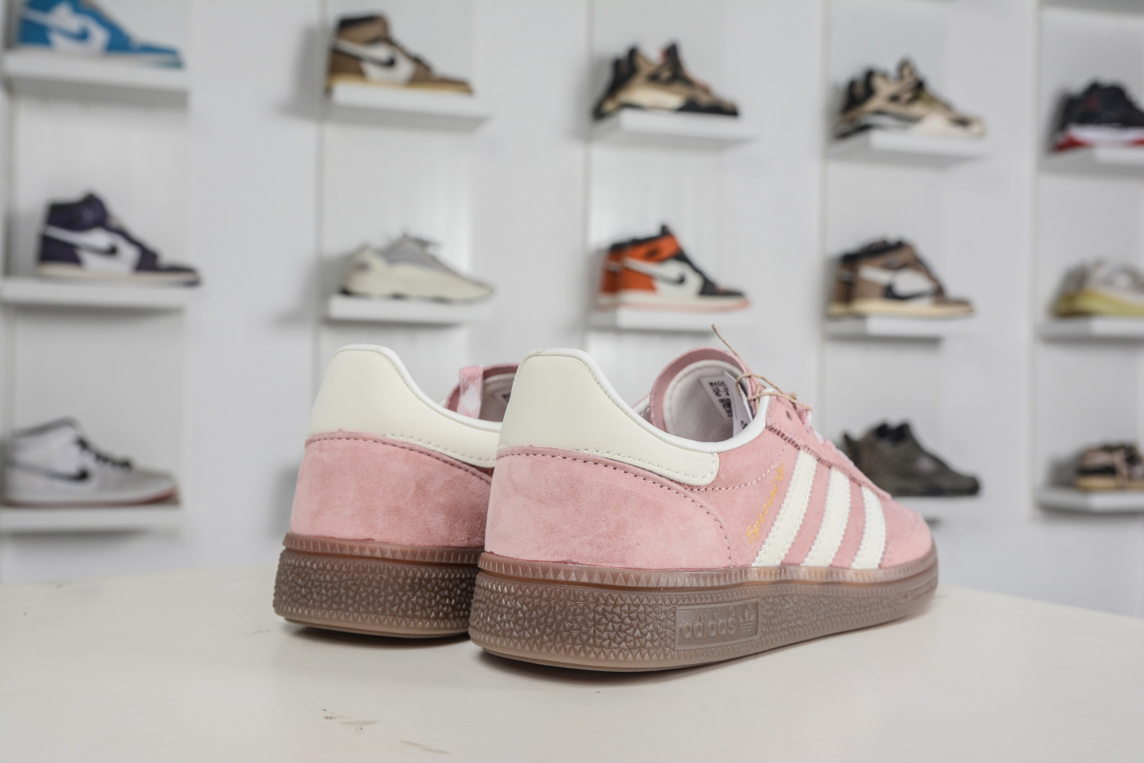 150 AD Originals Handball SPZL 手球运动员系列百搭休闲运动板鞋 KJ6305-Chinese UA Cheap High Quatity Brand Clothes Bags handbags Sneakers wholesale wholesaler seller from China Factory suppliers Fashion Clothing Shoes best Quality Beautiful Price 150 AD Originals Handball SPZL 手球运动员系列百搭休闲运动板鞋 KJ6305