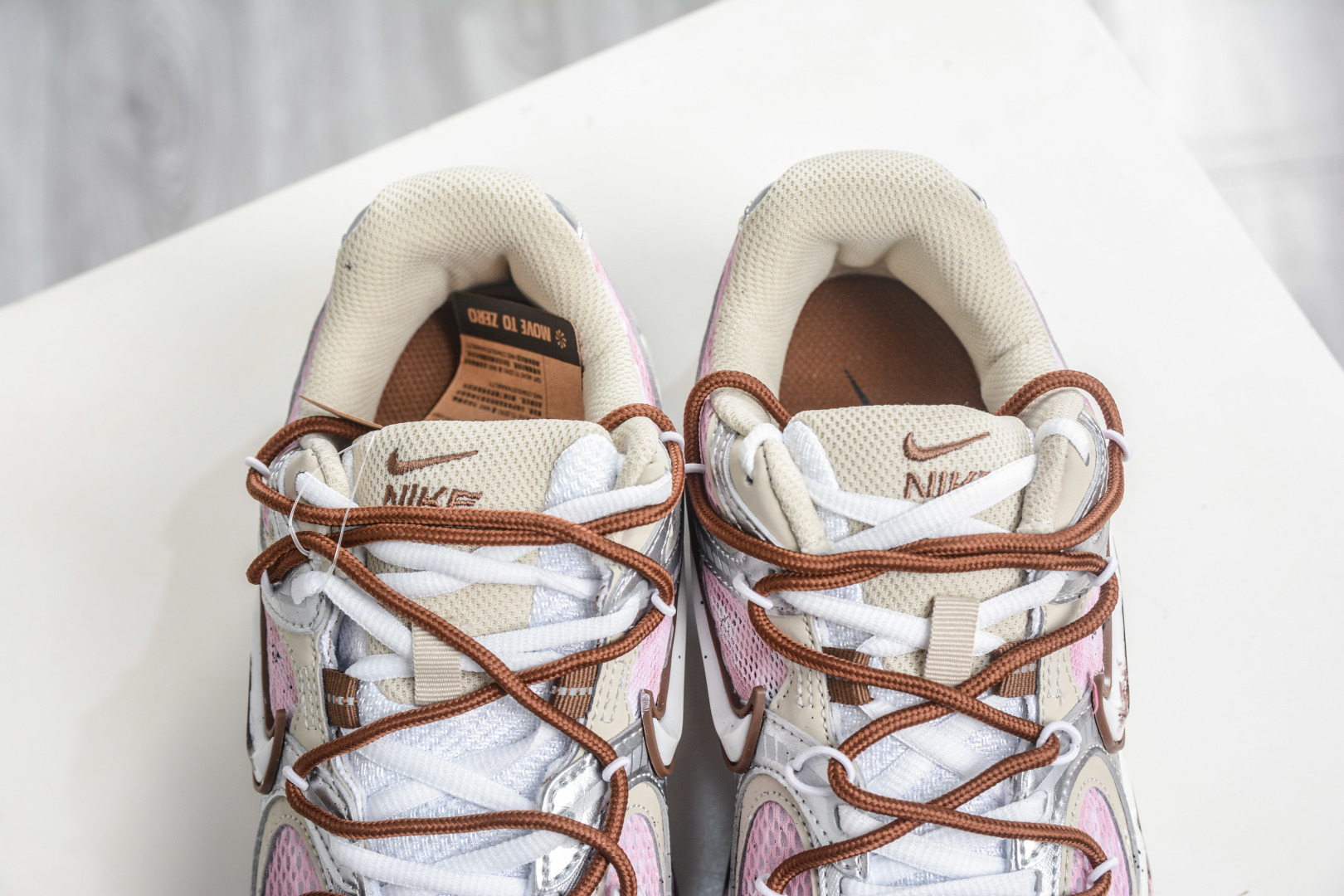 300 NK V5 RNR 舒适百搭防滑耐磨低帮跑步鞋 HQ7901-102-Chinese UA Cheap High Quatity Brand Clothes Bags handbags Sneakers wholesale wholesaler seller from China Factory suppliers Fashion Clothing Shoes best Quality Beautiful Price 300 NK V5 RNR 舒适百搭防滑耐磨低帮跑步鞋 HQ7901-102