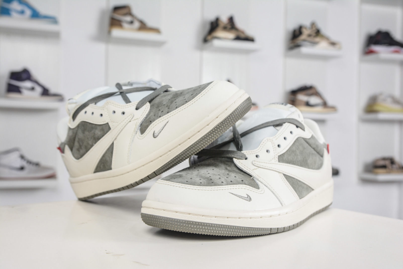 270 The North Face x Supreme x Travis Scott x Air Jordan 1 Low乔丹1代低帮倒钩北面Sup联名-米白灰绿 DM7866-128-Chinese UA Cheap High Quatity Brand Clothes Bags handbags Sneakers wholesale wholesaler seller from China Factory suppliers Fashion Clothing Shoes best Quality Beautiful Price 270 The North Face x Supreme x Travis Scott x Air Jordan 1 Low乔丹1代低帮倒钩北面Sup联名-米白灰绿 DM7866-128