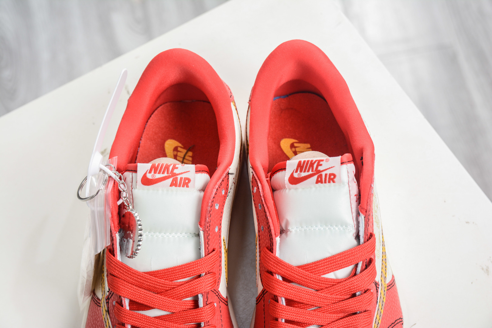 270 TS x Nike Air Jordan 1 Low 马年限定联名 白红金钩 XD1979-003