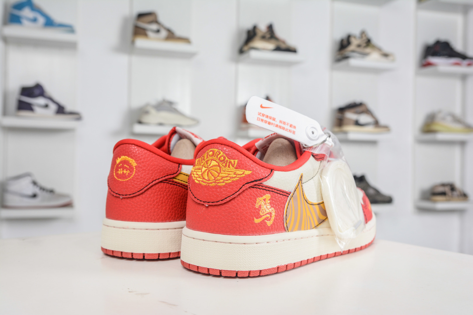 270 TS x Nike Air Jordan 1 Low 马年限定联名 白红金钩 XD1979-003