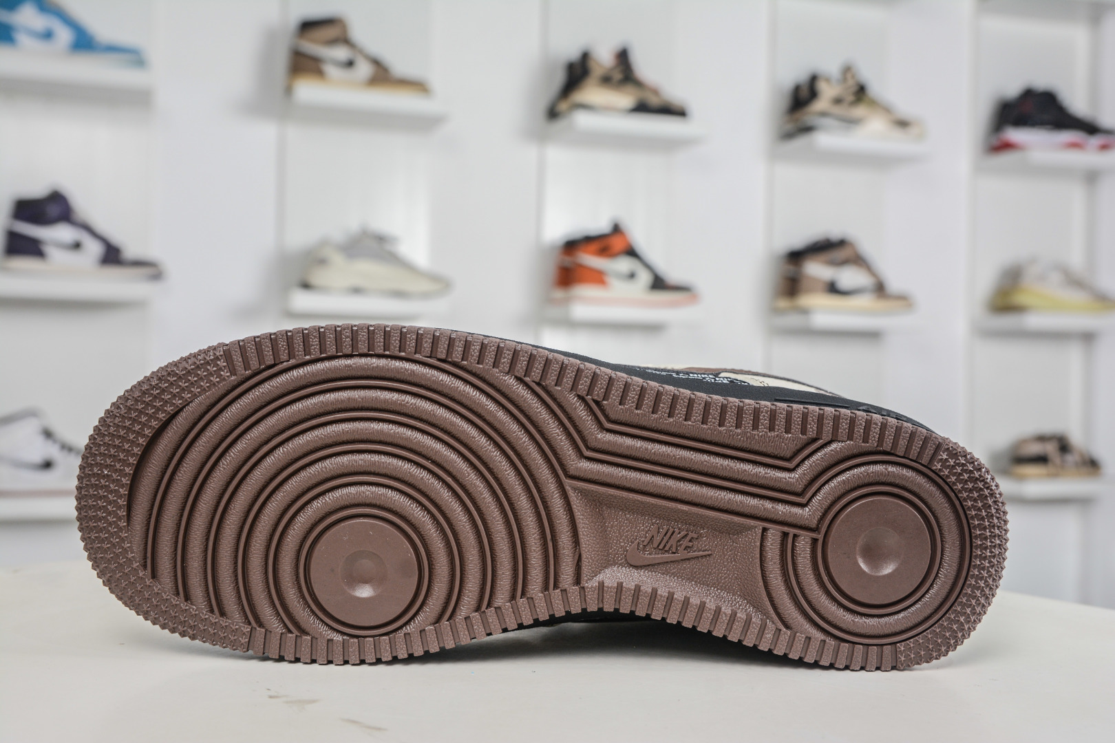 260 Nike Air Force 1 Low 07 x Supreme SUP联名-米白黑棕 KD1688-004-Chinese UA Cheap High Quatity Brand Clothes Bags handbags Sneakers wholesale wholesaler seller from China Factory suppliers Fashion Clothing Shoes best Quality Beautiful Price 260 Nike Air Force 1 Low 07 x Supreme SUP联名-米白黑棕 KD1688-004