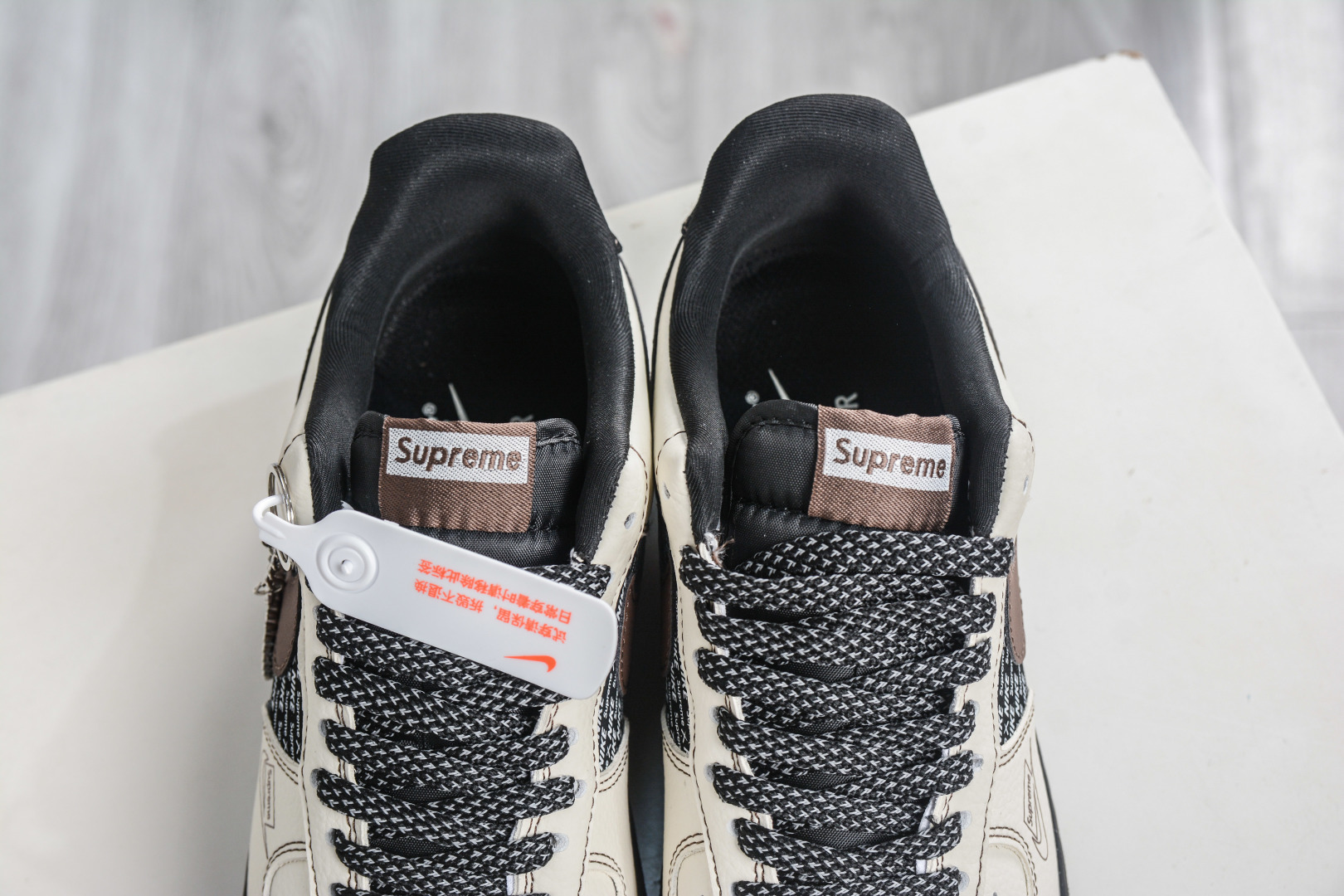 260 Nike Air Force 1 Low 07 x Supreme SUP联名-米白黑棕 KD1688-004-Chinese UA Cheap High Quatity Brand Clothes Bags handbags Sneakers wholesale wholesaler seller from China Factory suppliers Fashion Clothing Shoes best Quality Beautiful Price 260 Nike Air Force 1 Low 07 x Supreme SUP联名-米白黑棕 KD1688-004