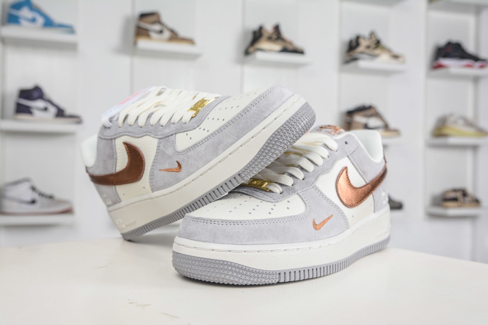 260 Nike Air Force 1 Low 07 奶白灰金 DV5477-007-Chinese UA Cheap High Quatity Brand Clothes Bags handbags Sneakers wholesale wholesaler seller from China Factory suppliers Fashion Clothing Shoes best Quality Beautiful Price 260 Nike Air Force 1 Low 07 奶白灰金 DV5477-007