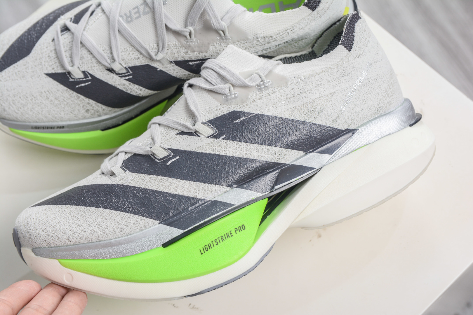 220 Adidas Adizero Prime X3 Strung 舒适防滑耐磨低帮跑步鞋 JR5685-Chinese UA Cheap High Quatity Brand Clothes Bags handbags Sneakers wholesale wholesaler seller from China Factory suppliers Fashion Clothing Shoes best Quality Beautiful Price 220 Adidas Adizero Prime X3 Strung 舒适防滑耐磨低帮跑步鞋 JR5685