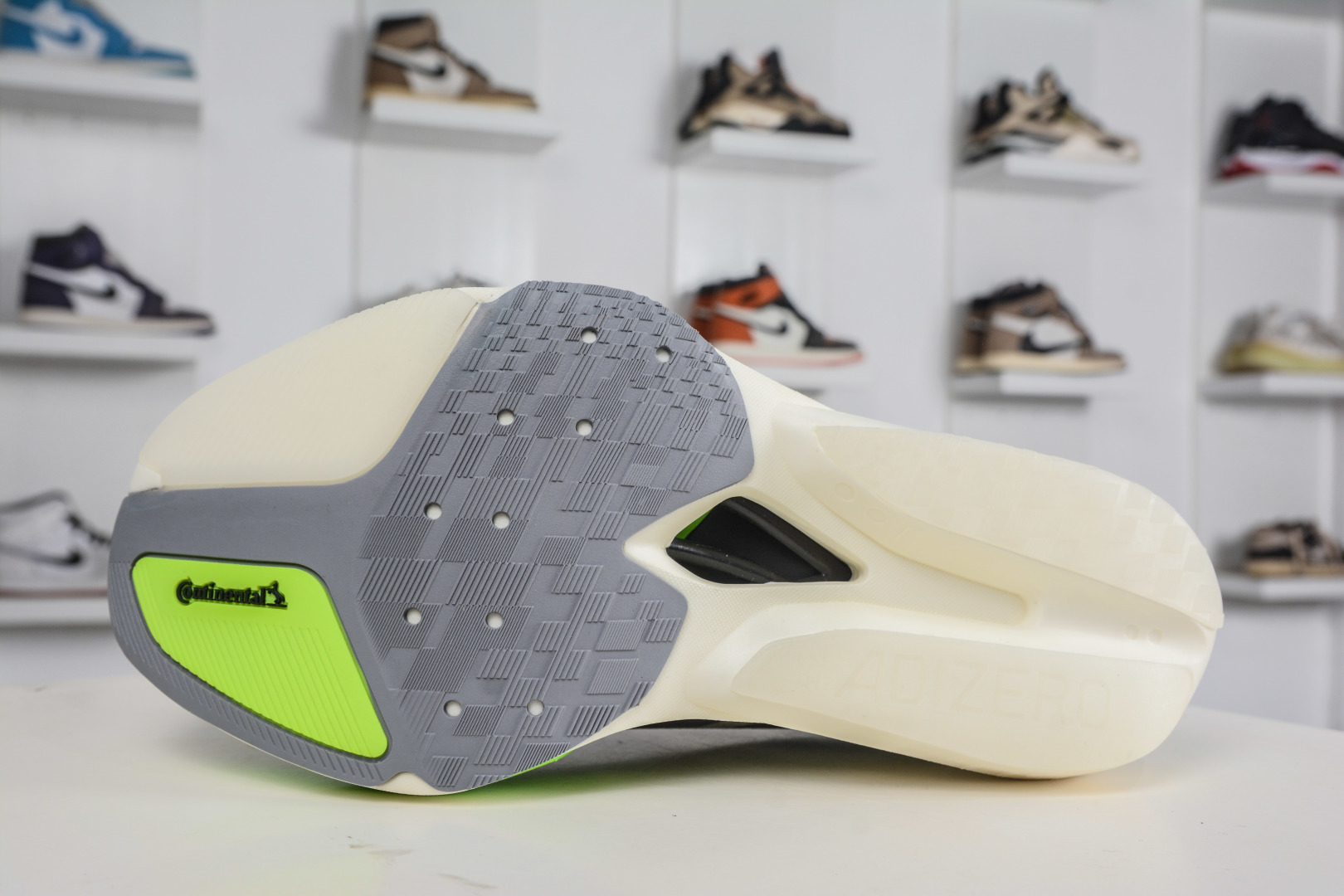 220 Adidas Adizero Prime X3 Strung 舒适防滑耐磨低帮跑步鞋 JR5685-Chinese UA Cheap High Quatity Brand Clothes Bags handbags Sneakers wholesale wholesaler seller from China Factory suppliers Fashion Clothing Shoes best Quality Beautiful Price 220 Adidas Adizero Prime X3 Strung 舒适防滑耐磨低帮跑步鞋 JR5685