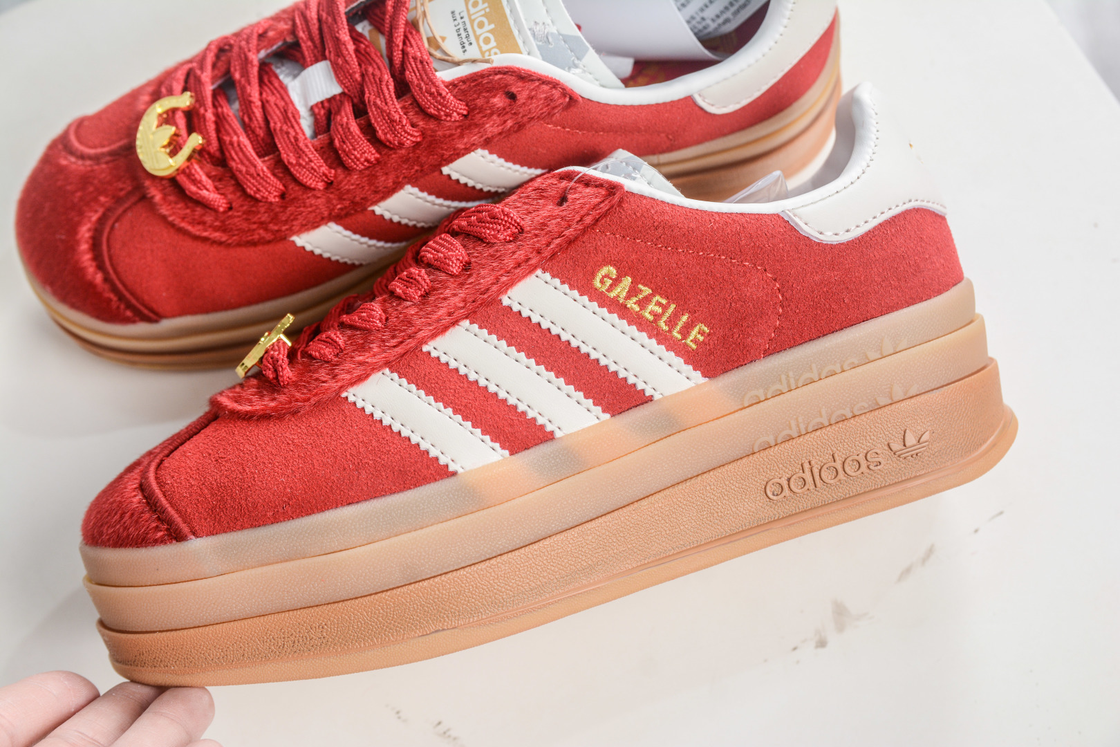 200 adidas originals GAZELLE CNY新年款 马年限定 羚羊松糕系列复古百搭厚底增高低帮休闲运动板鞋 KJ4293-Chinese UA Cheap High Quatity Brand Clothes Bags handbags Sneakers wholesale wholesaler seller from China Factory suppliers Fashion Clothing Shoes best Quality Beautiful Price 200 adidas originals GAZELLE CNY新年款 马年限定 羚羊松糕系列复古百搭厚底增高低帮休闲运动板鞋 KJ4293