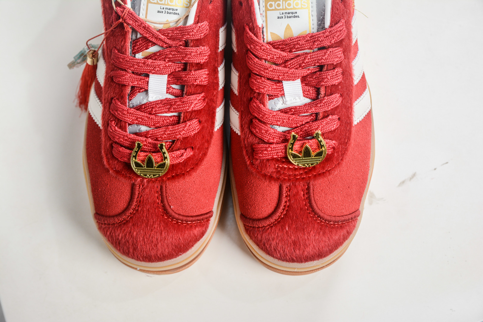200 adidas originals GAZELLE CNY新年款 马年限定 羚羊松糕系列复古百搭厚底增高低帮休闲运动板鞋 KJ4293-Chinese UA Cheap High Quatity Brand Clothes Bags handbags Sneakers wholesale wholesaler seller from China Factory suppliers Fashion Clothing Shoes best Quality Beautiful Price 200 adidas originals GAZELLE CNY新年款 马年限定 羚羊松糕系列复古百搭厚底增高低帮休闲运动板鞋 KJ4293