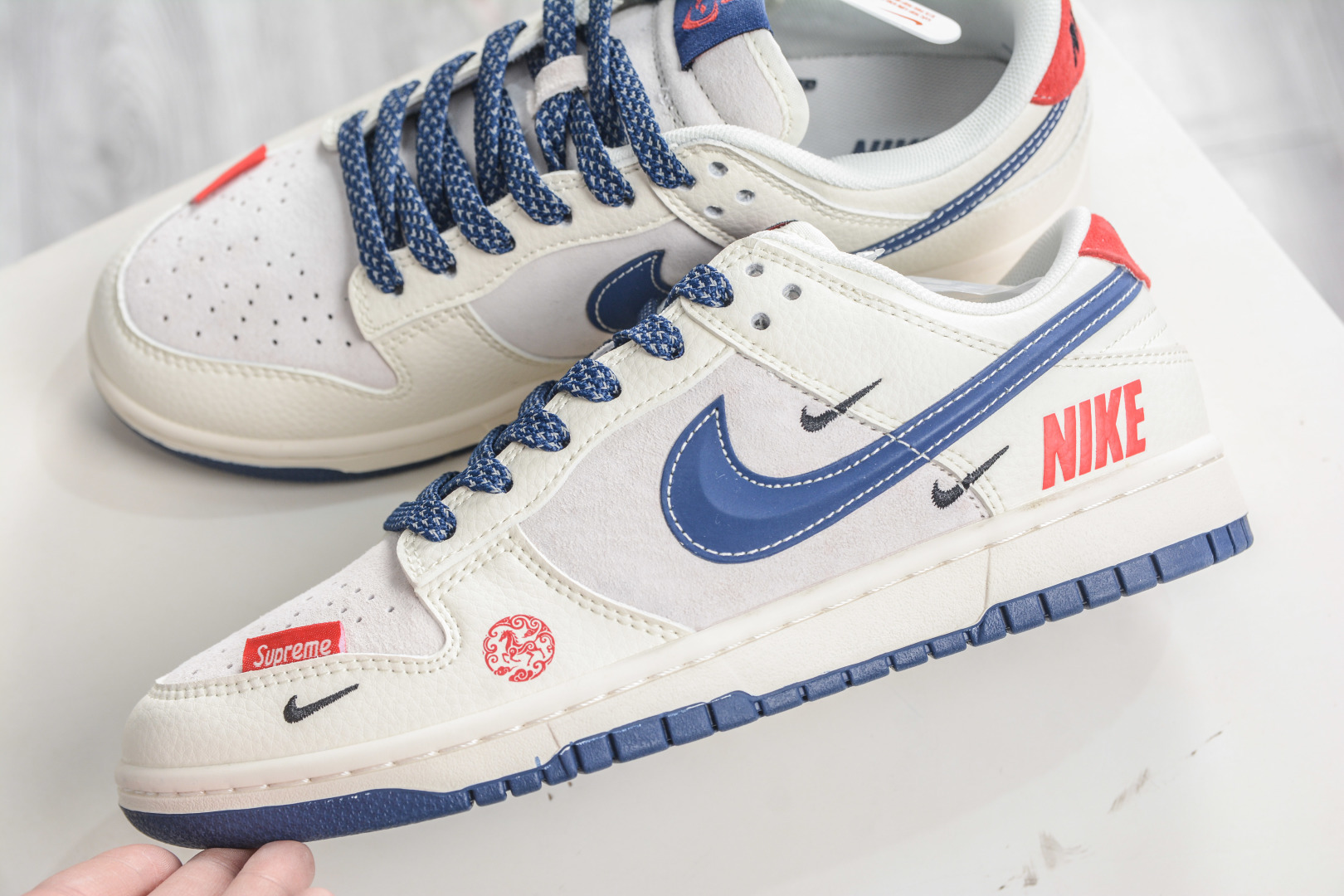 270 Nike SB Dunk Low x Superme SUP联名-白灰蓝 FC7688-204-Chinese UA Cheap High Quatity Brand Clothes Bags handbags Sneakers wholesale wholesaler seller from China Factory suppliers Fashion Clothing Shoes best Quality Beautiful Price 270 Nike SB Dunk Low x Superme SUP联名-白灰蓝 FC7688-204