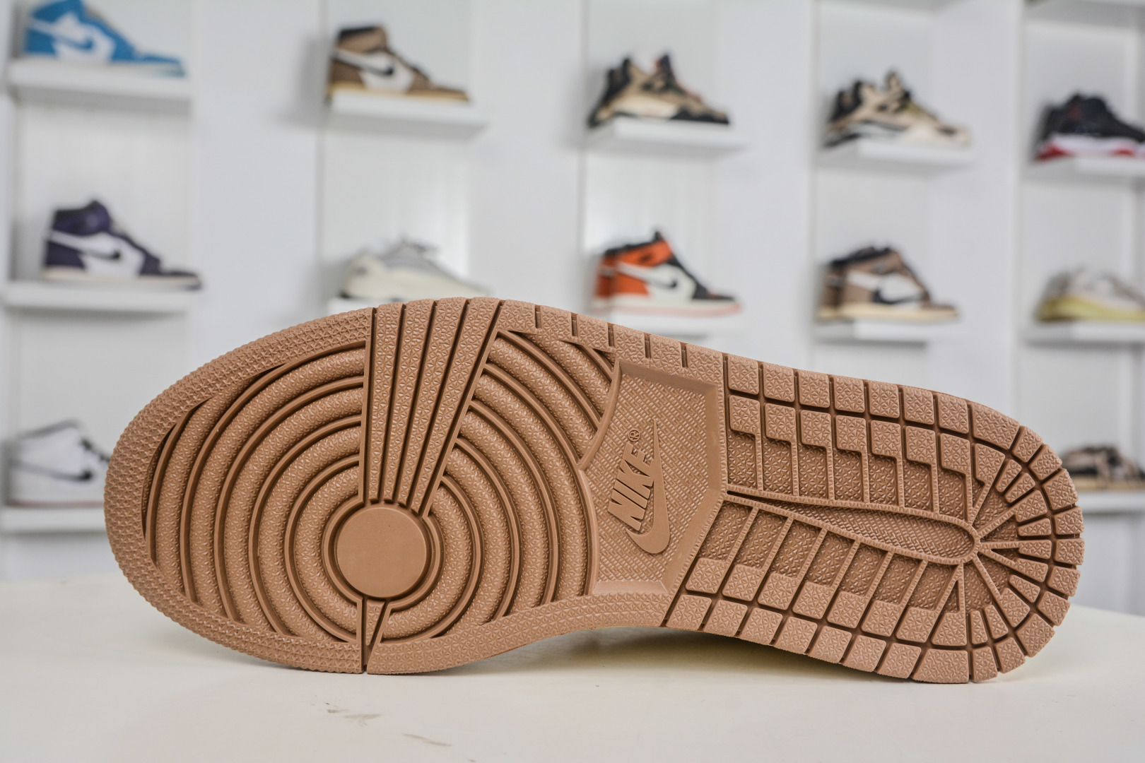 270 TS x Air Jordan x GUCCI AJ1 Low 倒钩低帮联名古驰-米棕印花 LD2028-066-Chinese UA Cheap High Quatity Brand Clothes Bags handbags Sneakers wholesale wholesaler seller from China Factory suppliers Fashion Clothing Shoes best Quality Beautiful Price 270 TS x Air Jordan x GUCCI AJ1 Low 倒钩低帮联名古驰-米棕印花 LD2028-066