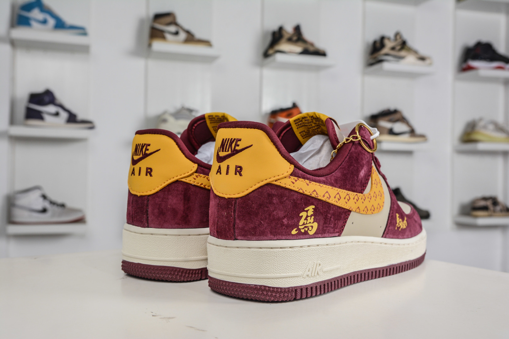 Nike Air Force 1 '07 Low 马年限定联名-酒红金钩 KD1688-003 Nike Air Force 1 '07 Low 马年限定联名-酒红金钩 KD1688-003