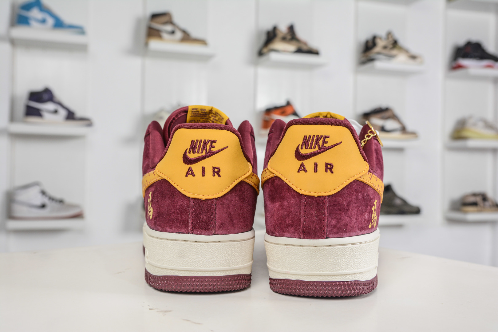 Nike Air Force 1 '07 Low 马年限定联名-酒红金钩 KD1688-003 Nike Air Force 1 '07 Low 马年限定联名-酒红金钩 KD1688-003