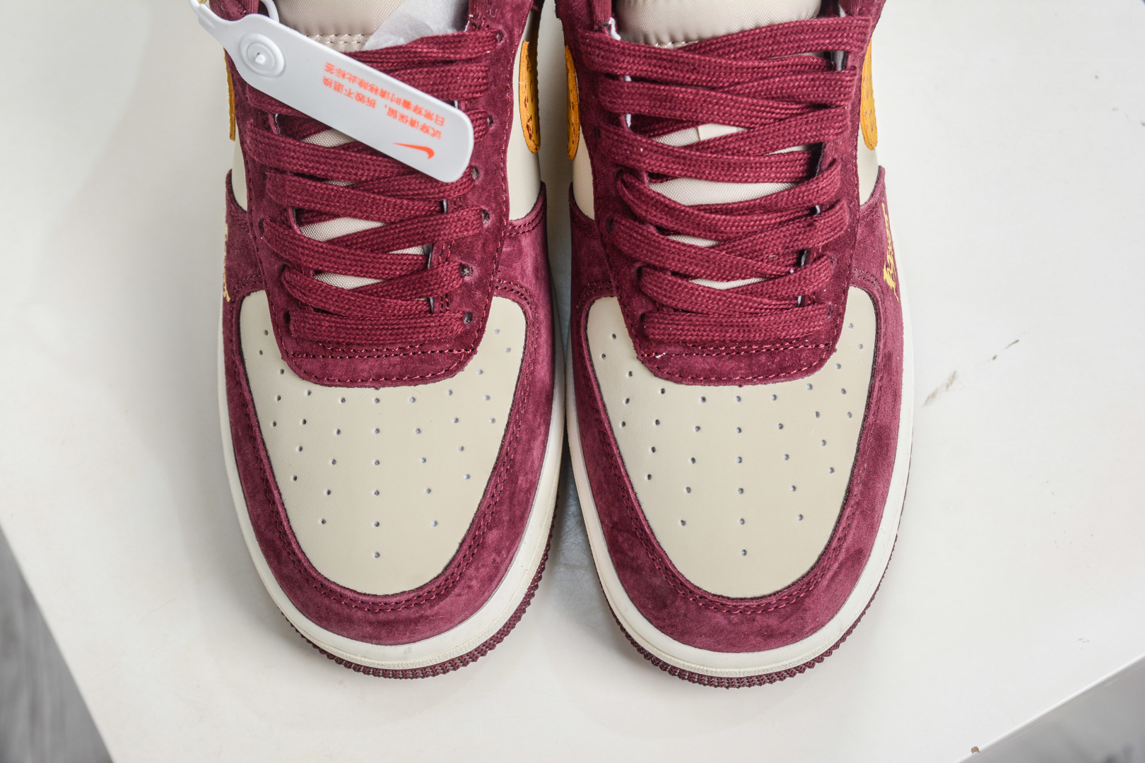 Nike Air Force 1 '07 Low 马年限定联名-酒红金钩 KD1688-003 Nike Air Force 1 '07 Low 马年限定联名-酒红金钩 KD1688-003