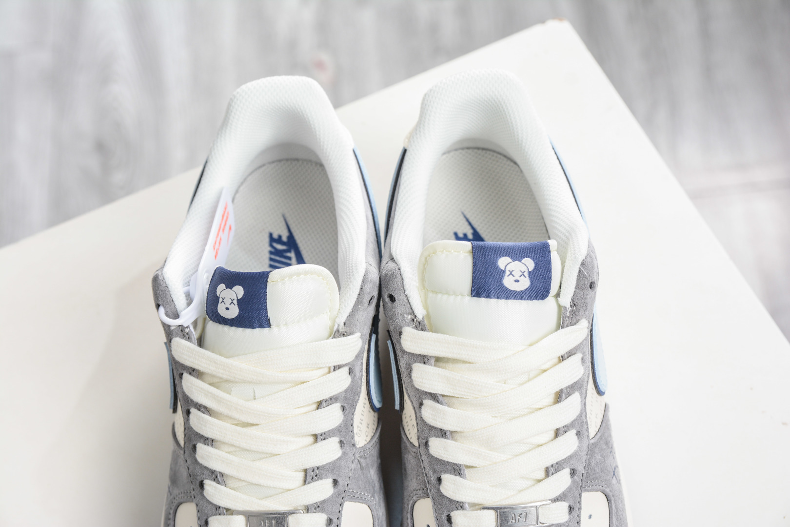 BE@RBRICK x Nike Air Force 1 暴力熊联名-白蓝灰麂皮 XD9314-610 BE@RBRICK x Nike Air Force 1 暴力熊联名-白蓝灰麂皮 XD9314-610