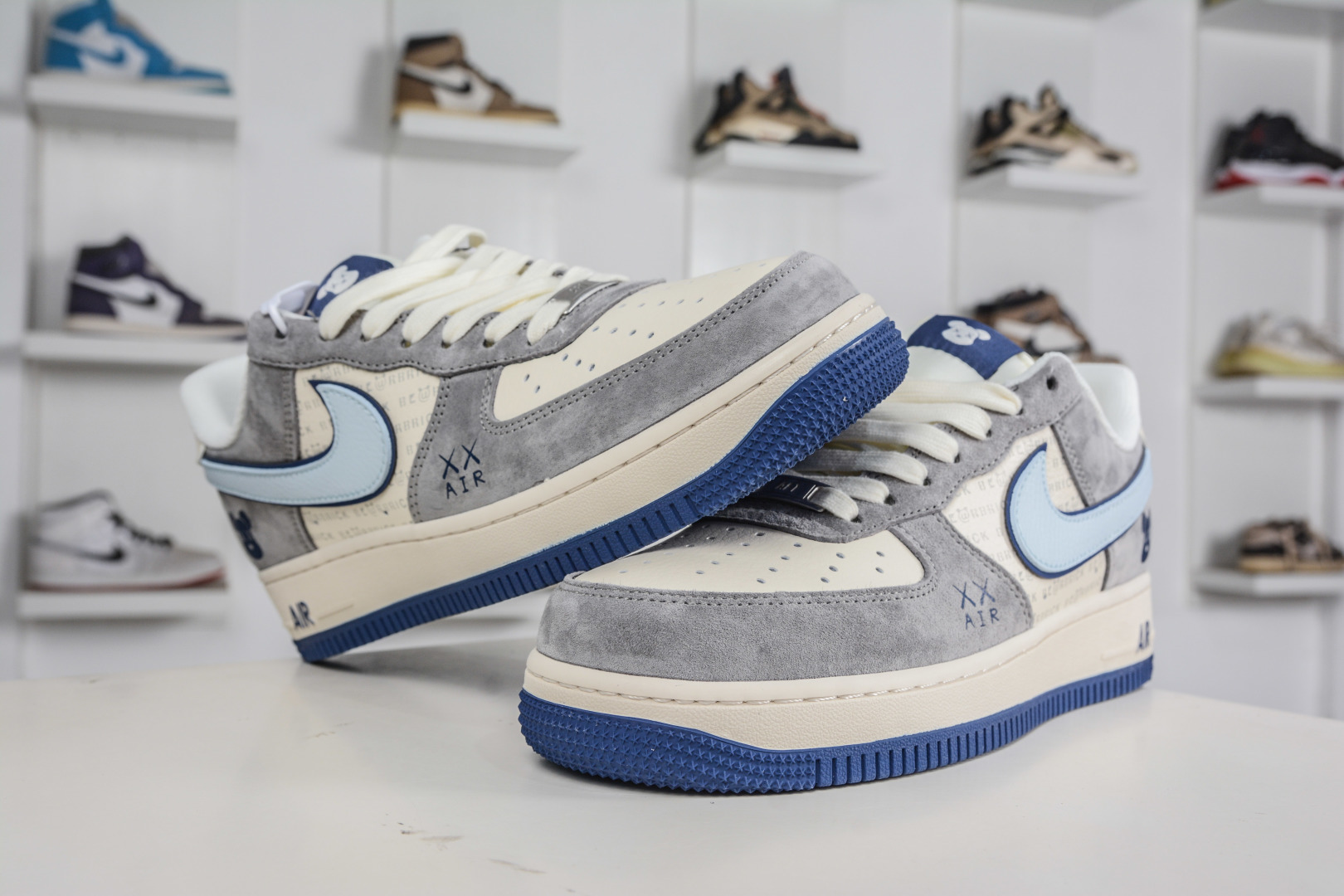 BE@RBRICK x Nike Air Force 1 暴力熊联名-白蓝灰麂皮 XD9314-610 BE@RBRICK x Nike Air Force 1 暴力熊联名-白蓝灰麂皮 XD9314-610
