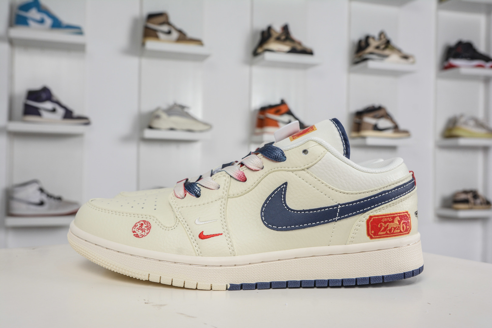 Nike Air Jordan 1 Low 马年限定 米黑双拼底 定制配色 FC7688-198 Nike Air Jordan 1 Low 马年限定 米黑双拼底 定制配色 FC7688-198