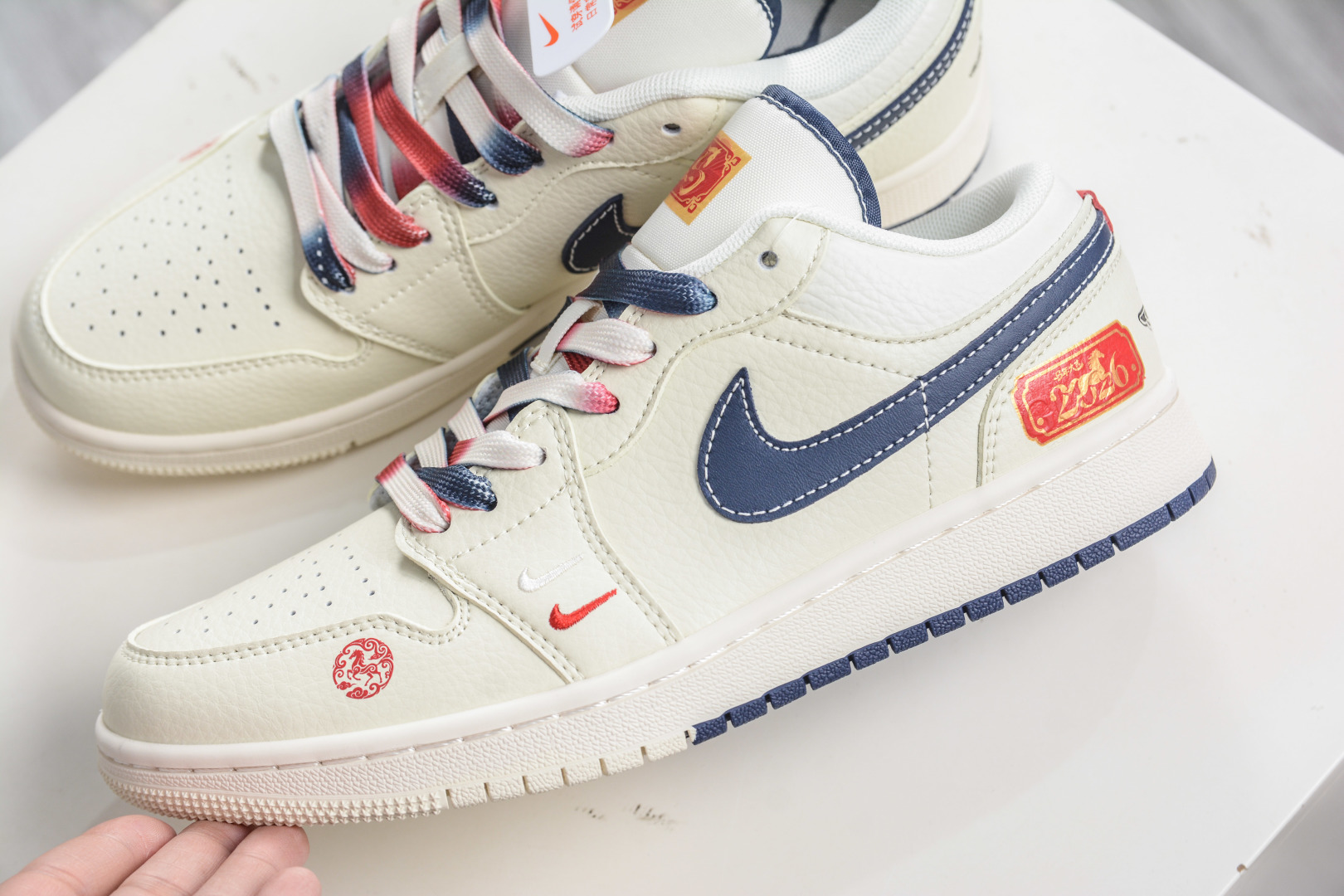 Nike Air Jordan 1 Low 马年限定 米黑双拼底 定制配色 FC7688-198 Nike Air Jordan 1 Low 马年限定 米黑双拼底 定制配色 FC7688-198
