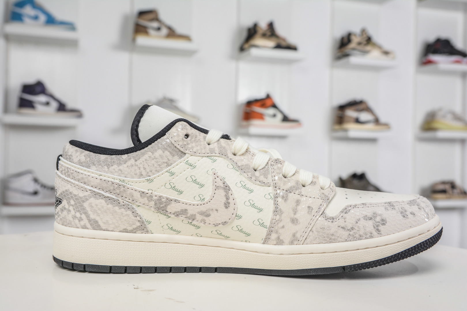 Nike Air Jordan 1 Low 马年限定 龙马精神 FC7688-200
