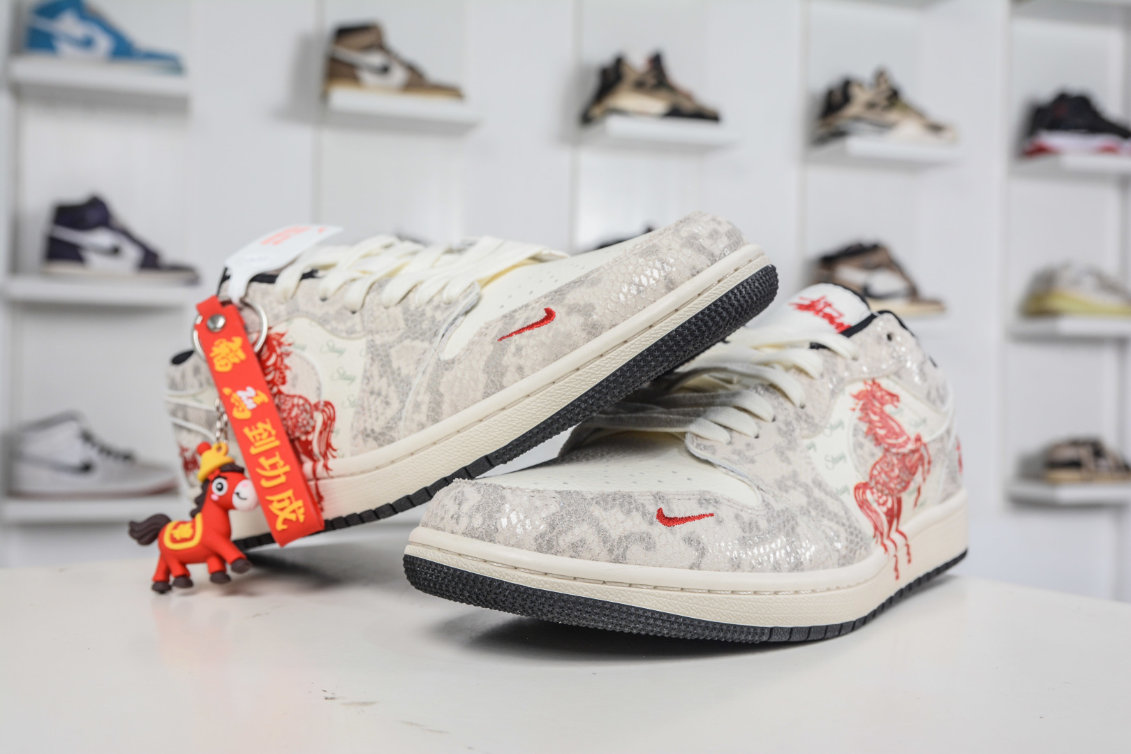 Nike Air Jordan 1 Low 马年限定 龙马精神 FC7688-200