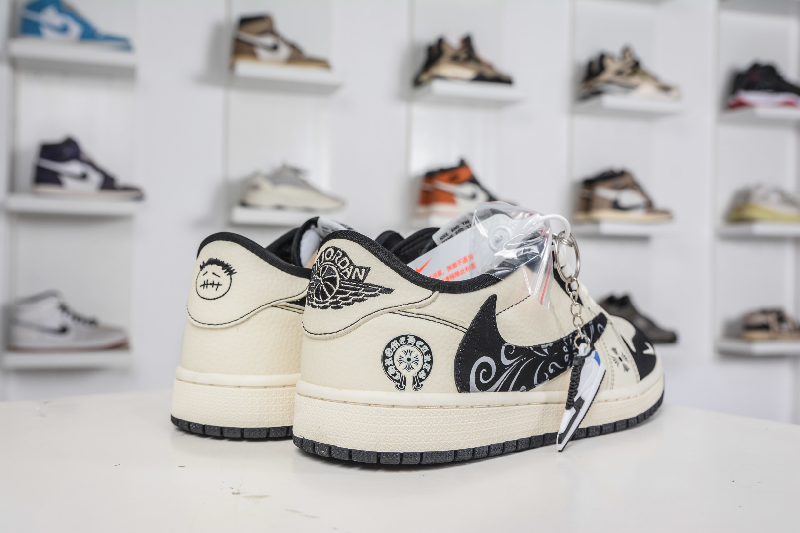 TS x Air Jordan x Chrome Hearts AJ1 Low 倒钩低帮联名克罗心-米白黑 DD7866-108