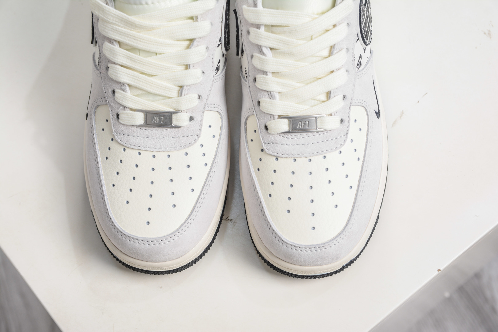 Nike Air Force 1 Low 07 米灰黑 JP8028-068