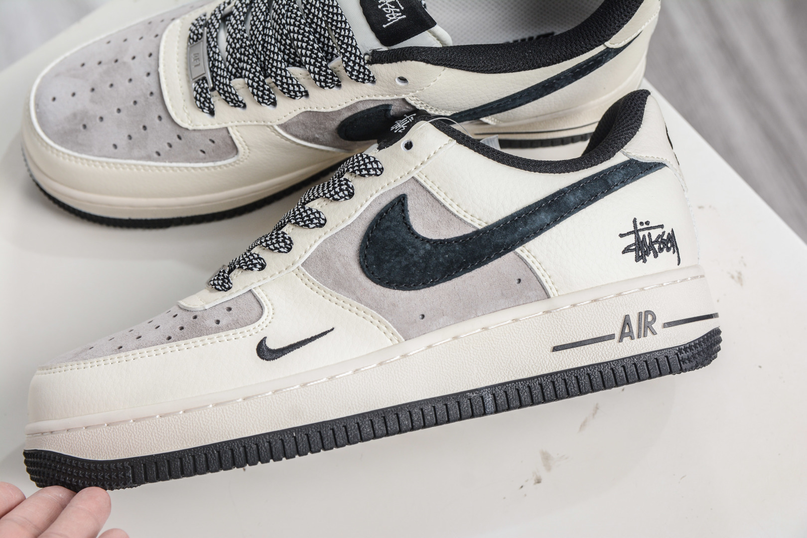 Stussy x NIke Air Force 1 斯图西联名-白灰黑 XD9314-617