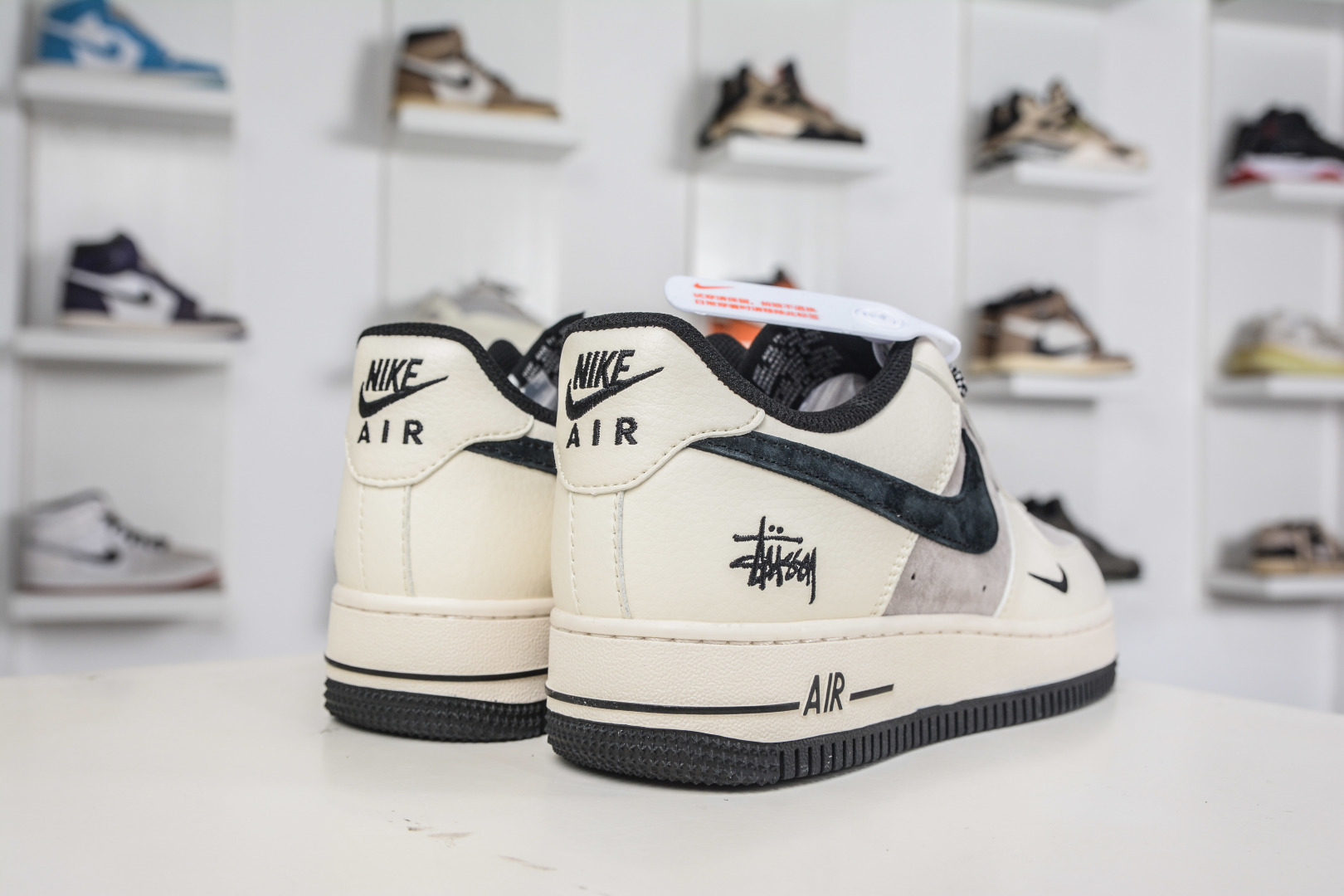 Stussy x NIke Air Force 1 斯图西联名-白灰黑 XD9314-617