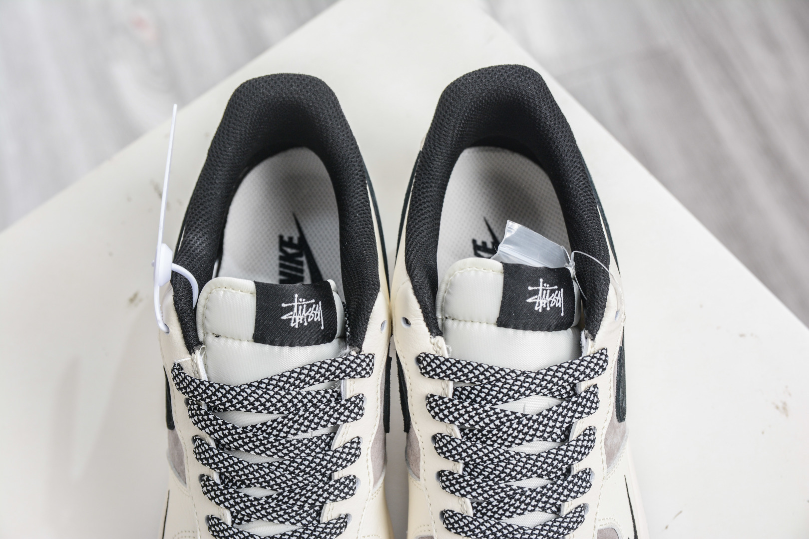 Stussy x NIke Air Force 1 斯图西联名-白灰黑 XD9314-617