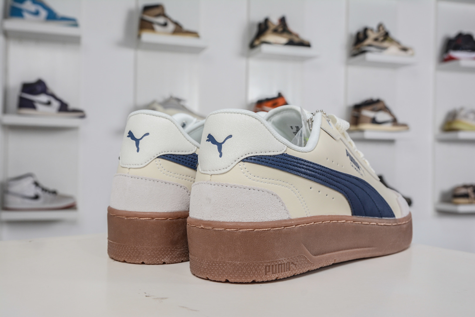 PUMA彪马 CA Match Court 休闲经典简约复古 低帮 板鞋 308621-11-Top High Quatity Cheap Sneakers Fashion Clothing Clothes Bags handbags Shoes of all Brand wholesale With The best Quality And Beautiful Price from China Factory Chinese suppliers wholesaler seller PUMA彪马 CA Match Court 休闲经典简约复古 低帮 板鞋 308621-11