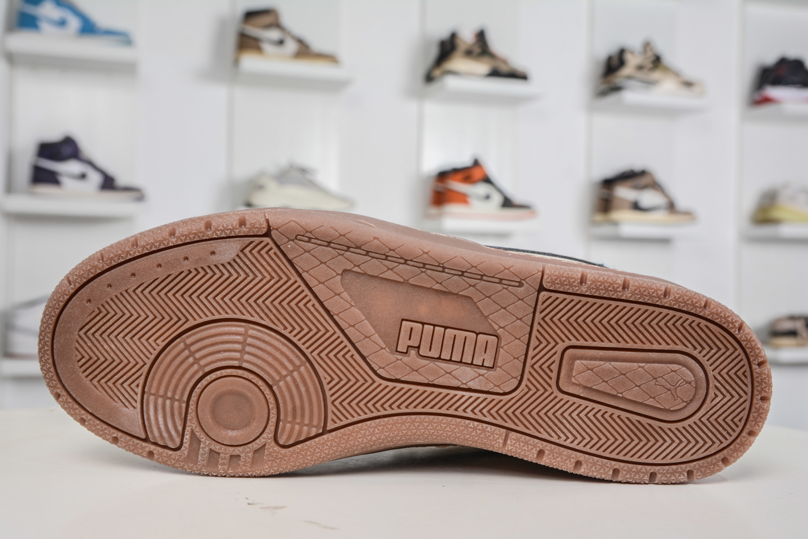 PUMA彪马 CA Match Court 休闲经典简约复古 低帮 板鞋 308621-11-Top High Quatity Cheap Sneakers Fashion Clothing Clothes Bags handbags Shoes of all Brand wholesale With The best Quality And Beautiful Price from China Factory Chinese suppliers wholesaler seller PUMA彪马 CA Match Court 休闲经典简约复古 低帮 板鞋 308621-11