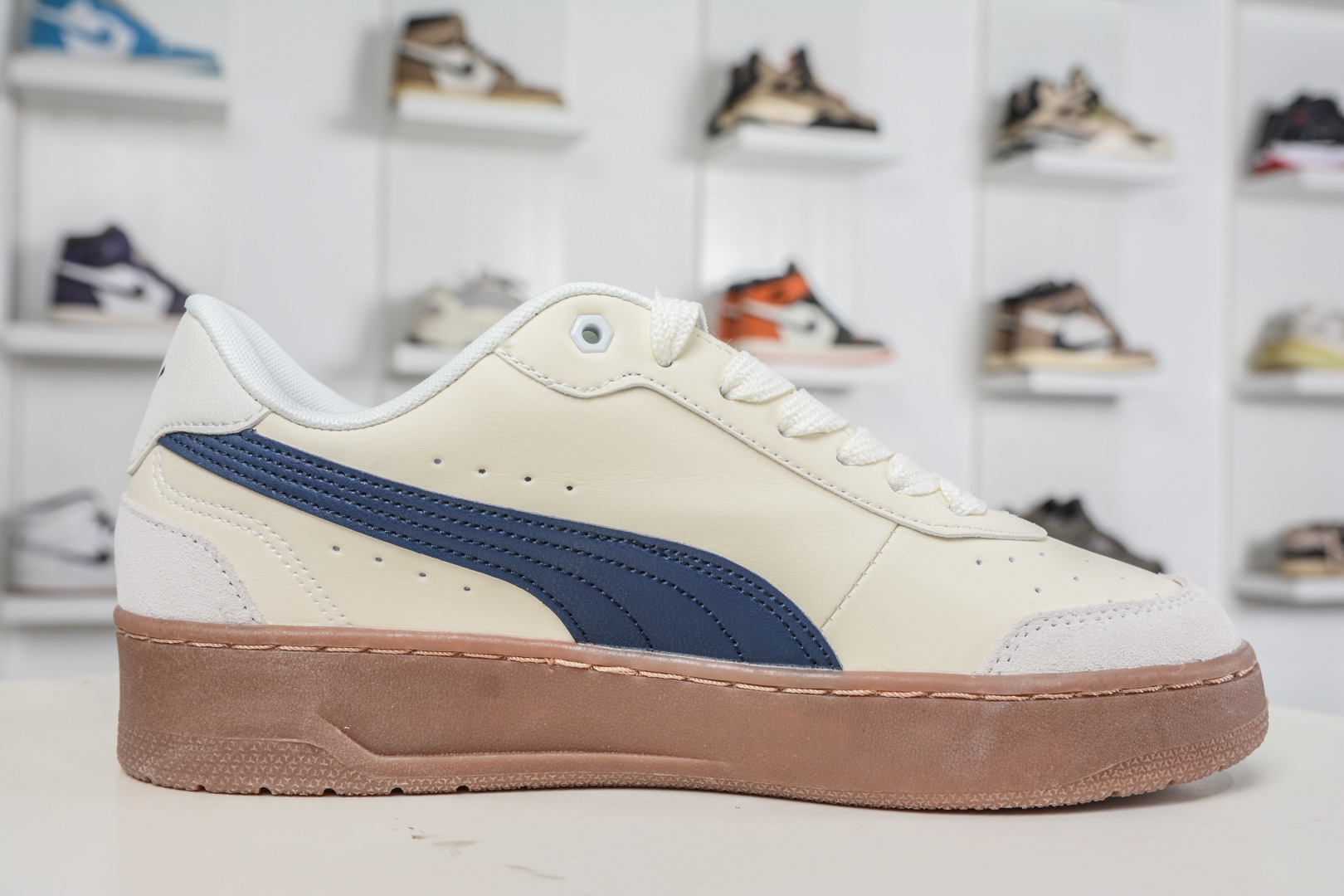 PUMA彪马 CA Match Court 休闲经典简约复古 低帮 板鞋 308621-11-Top High Quatity Cheap Sneakers Fashion Clothing Clothes Bags handbags Shoes of all Brand wholesale With The best Quality And Beautiful Price from China Factory Chinese suppliers wholesaler seller PUMA彪马 CA Match Court 休闲经典简约复古 低帮 板鞋 308621-11