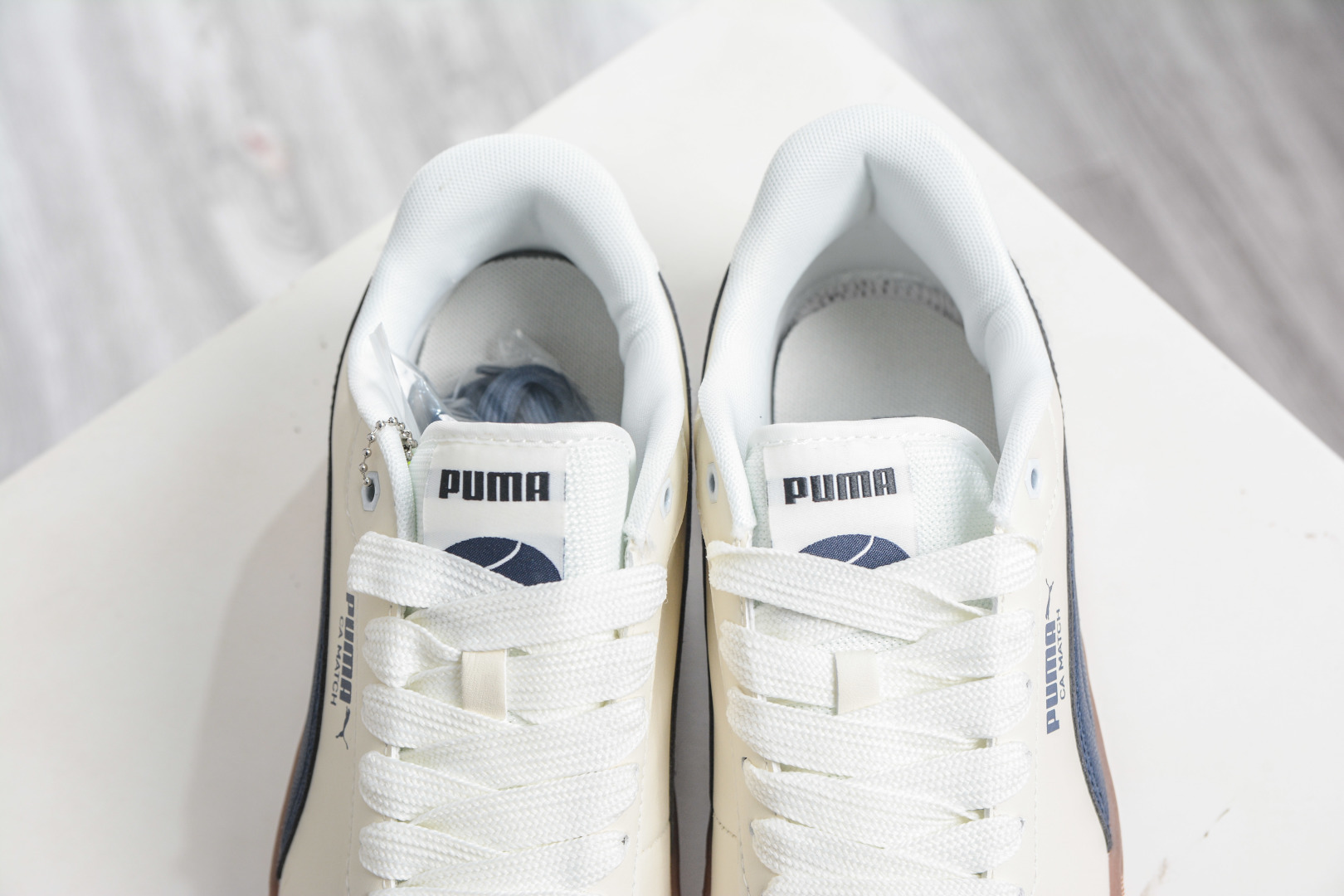 PUMA彪马 CA Match Court 休闲经典简约复古 低帮 板鞋 308621-11-Top High Quatity Cheap Sneakers Fashion Clothing Clothes Bags handbags Shoes of all Brand wholesale With The best Quality And Beautiful Price from China Factory Chinese suppliers wholesaler seller PUMA彪马 CA Match Court 休闲经典简约复古 低帮 板鞋 308621-11