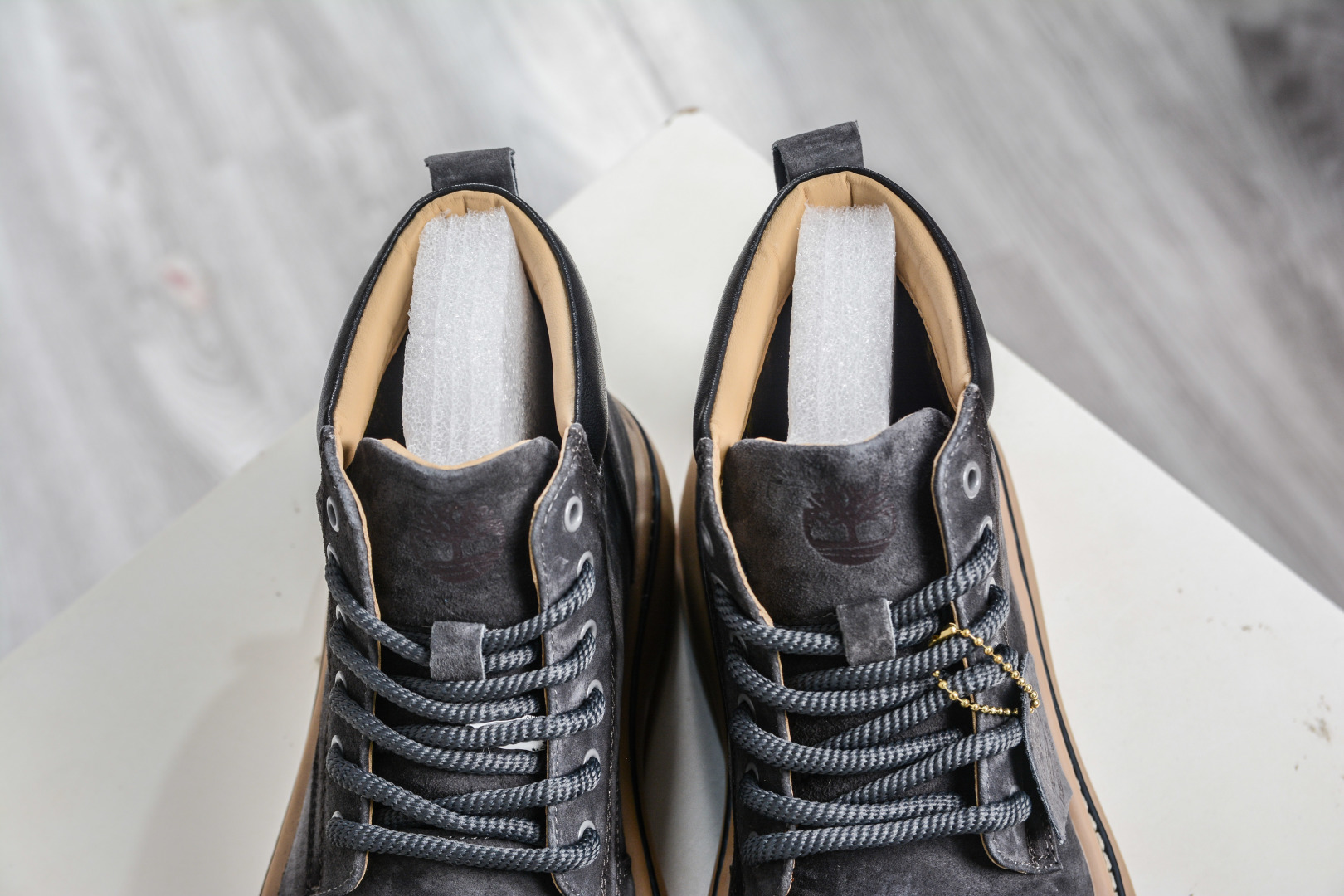 年终福利 Timberland添柏岚/天伯伦 秋冬新品 秋冬必备户外休闲大黄靴系列-High Quatity Cheap Brand wholesale wholesaler seller Clothes Bags handbags Sneakers Top Fashion Clothing Shoes from China Factory Chinese suppliers best Quality Beautiful Price 年终福利 Timberland添柏岚/天伯伦 秋冬新品 秋冬必备户外休闲大黄靴系列