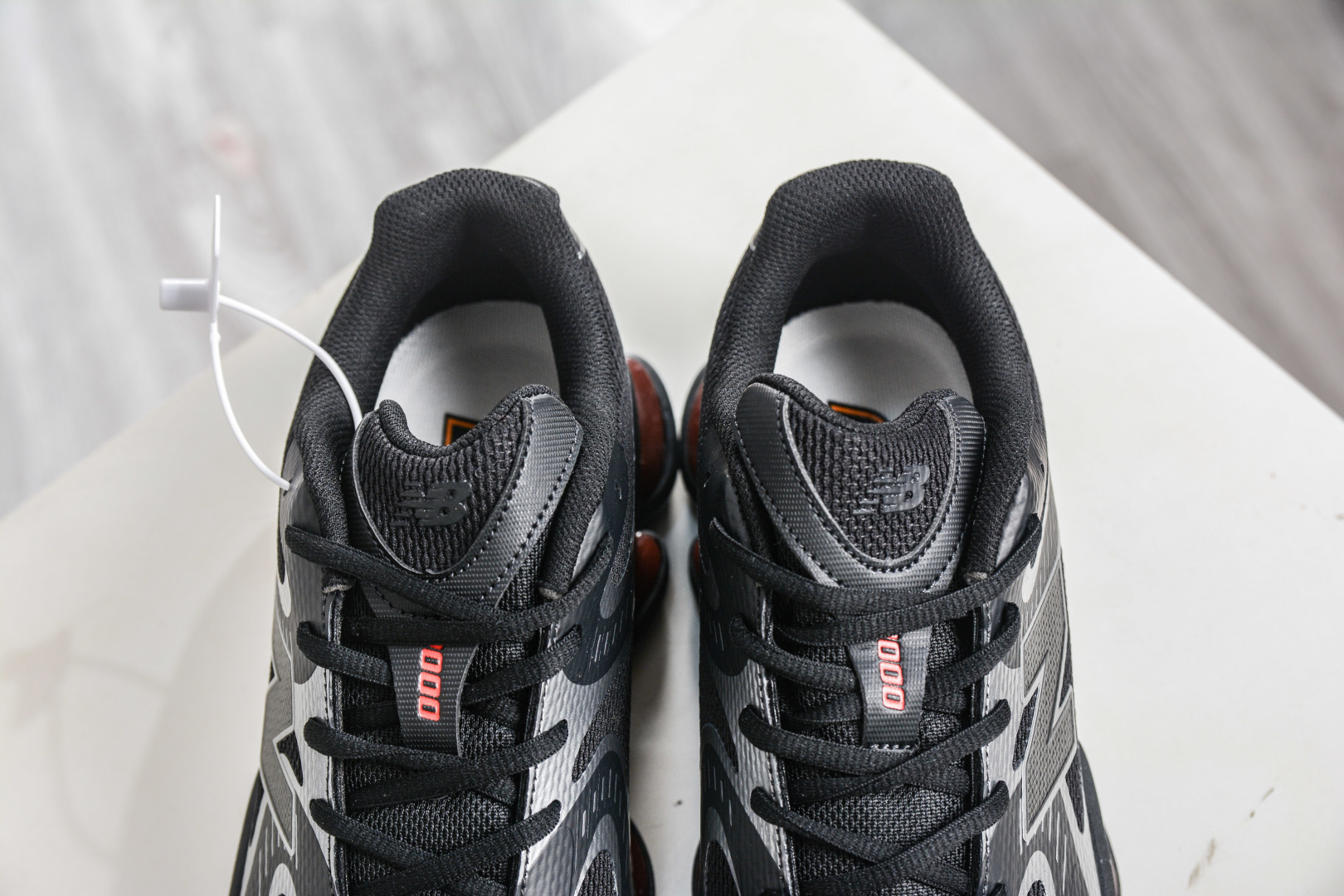 T版New Balance NB2000 舒适百搭防滑耐磨低帮 休闲跑步鞋 U200028