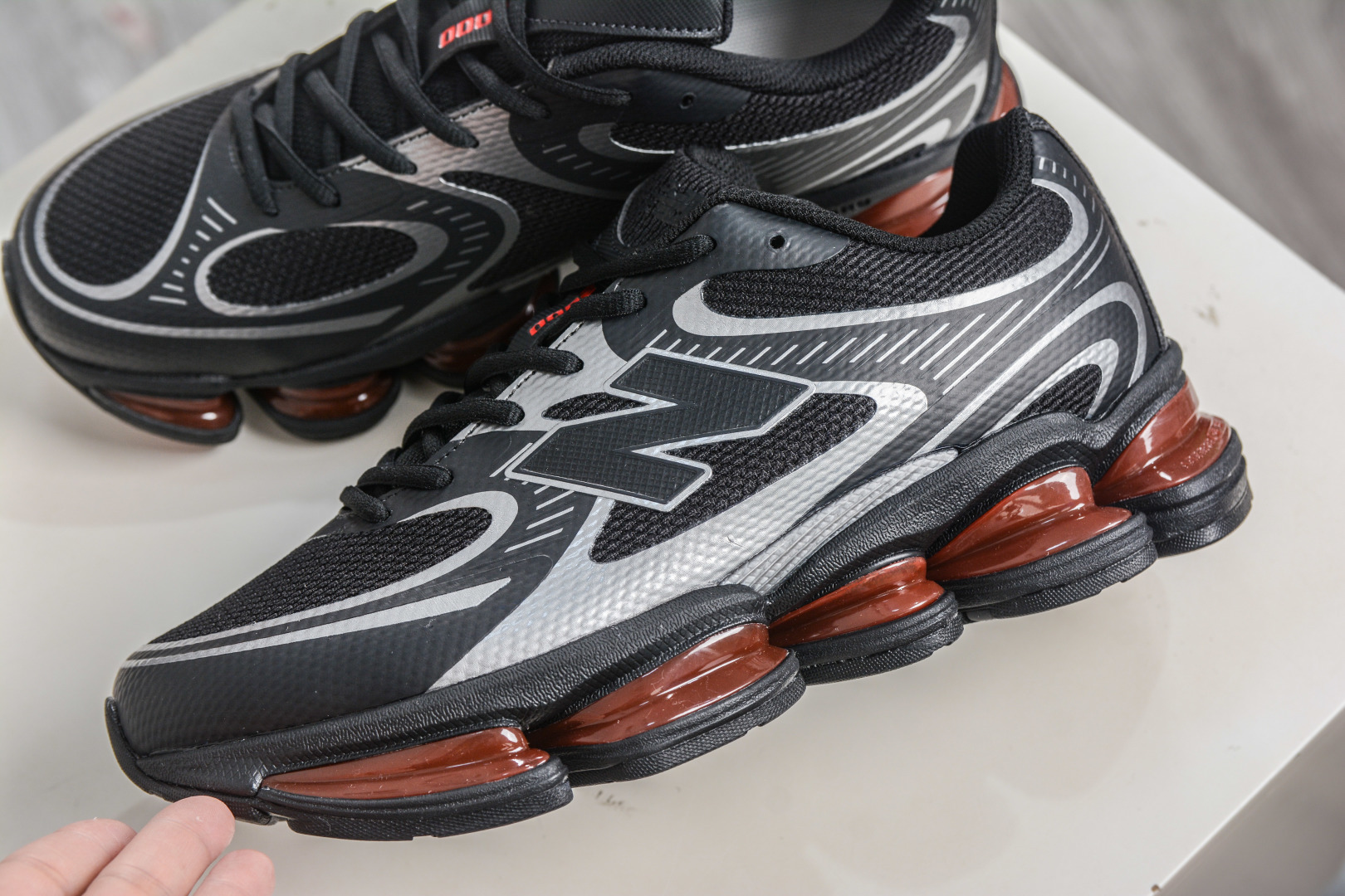 T版New Balance NB2000 舒适百搭防滑耐磨低帮 休闲跑步鞋 U200028
