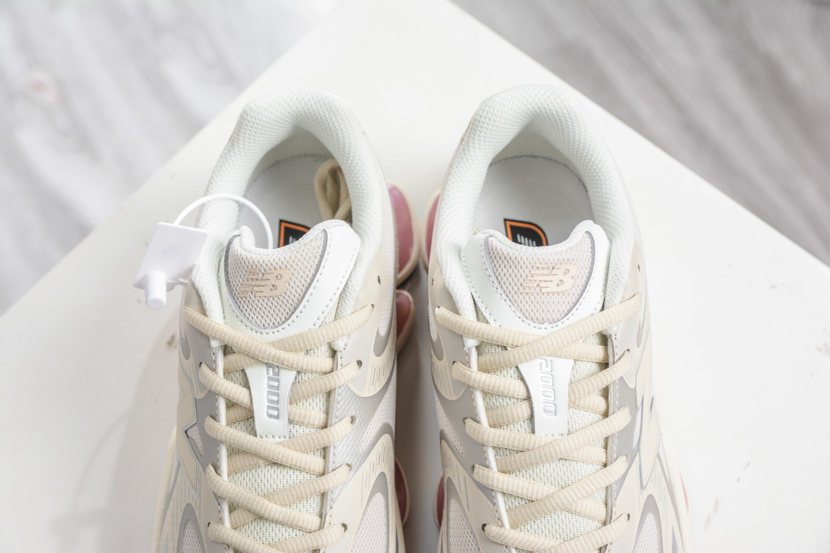 T版New Balance NB2000 舒适百搭防滑耐磨低帮 休闲跑步鞋 U20008XQ