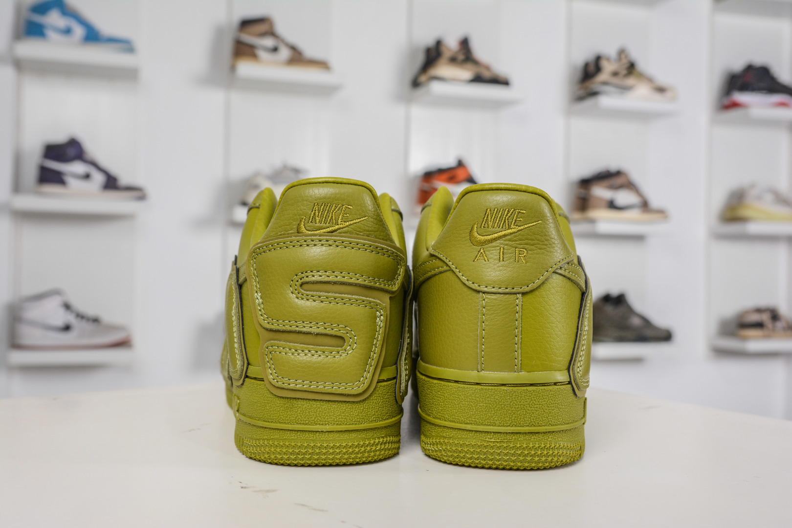 SF版 CPFM x NK Air Force 1 07 Low 空军一号系列低帮经典百搭休闲运动板鞋“联名放大补丁字母” FQ7069-300