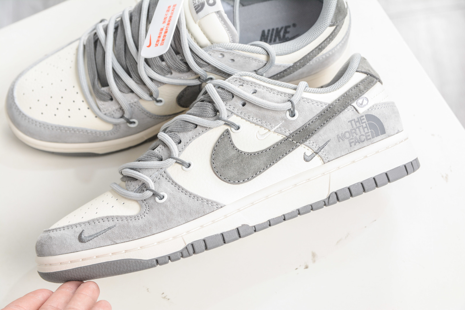 290 Nike SB Dunk Low x The North Face x CDG 北面CDG联名-米白灰绑带 JP2026-102-Chinese UA Cheap High Quatity Brand Clothes Bags handbags Sneakers wholesale wholesaler seller from China Factory suppliers Fashion Clothing Shoes best Quality Beautiful Price 290 Nike SB Dunk Low x The North Face x CDG 北面CDG联名-米白灰绑带 JP2026-102