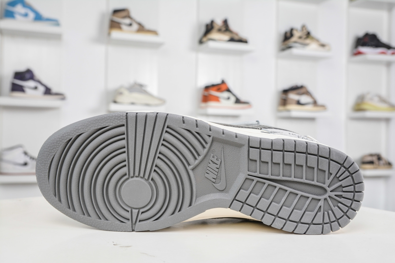 290 Nike SB Dunk Low x The North Face x CDG 北面CDG联名-米白灰绑带 JP2026-102-Chinese UA Cheap High Quatity Brand Clothes Bags handbags Sneakers wholesale wholesaler seller from China Factory suppliers Fashion Clothing Shoes best Quality Beautiful Price 290 Nike SB Dunk Low x The North Face x CDG 北面CDG联名-米白灰绑带 JP2026-102