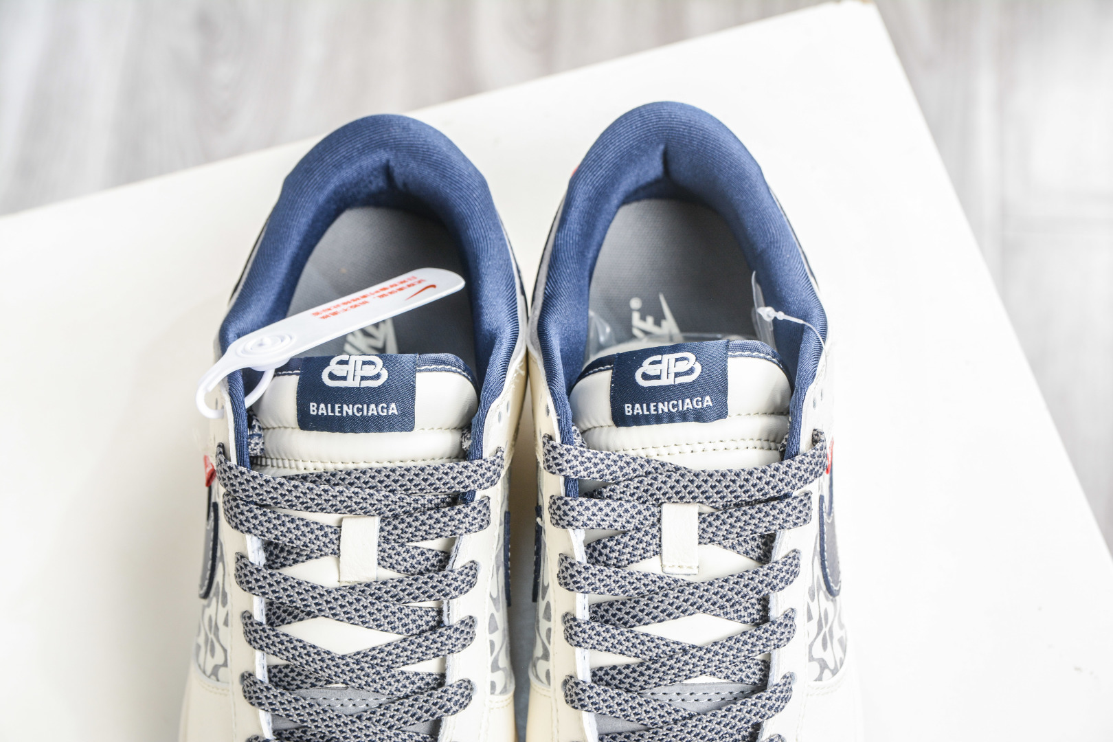 270 Nike SB Dunk Low x Balenciaga 巴黎世家联名-米灰蓝 XD1588-242-Chinese UA Cheap High Quatity Brand Clothes Bags handbags Sneakers wholesale wholesaler seller from China Factory suppliers Fashion Clothing Shoes best Quality Beautiful Price 270 Nike SB Dunk Low x Balenciaga 巴黎世家联名-米灰蓝 XD1588-242