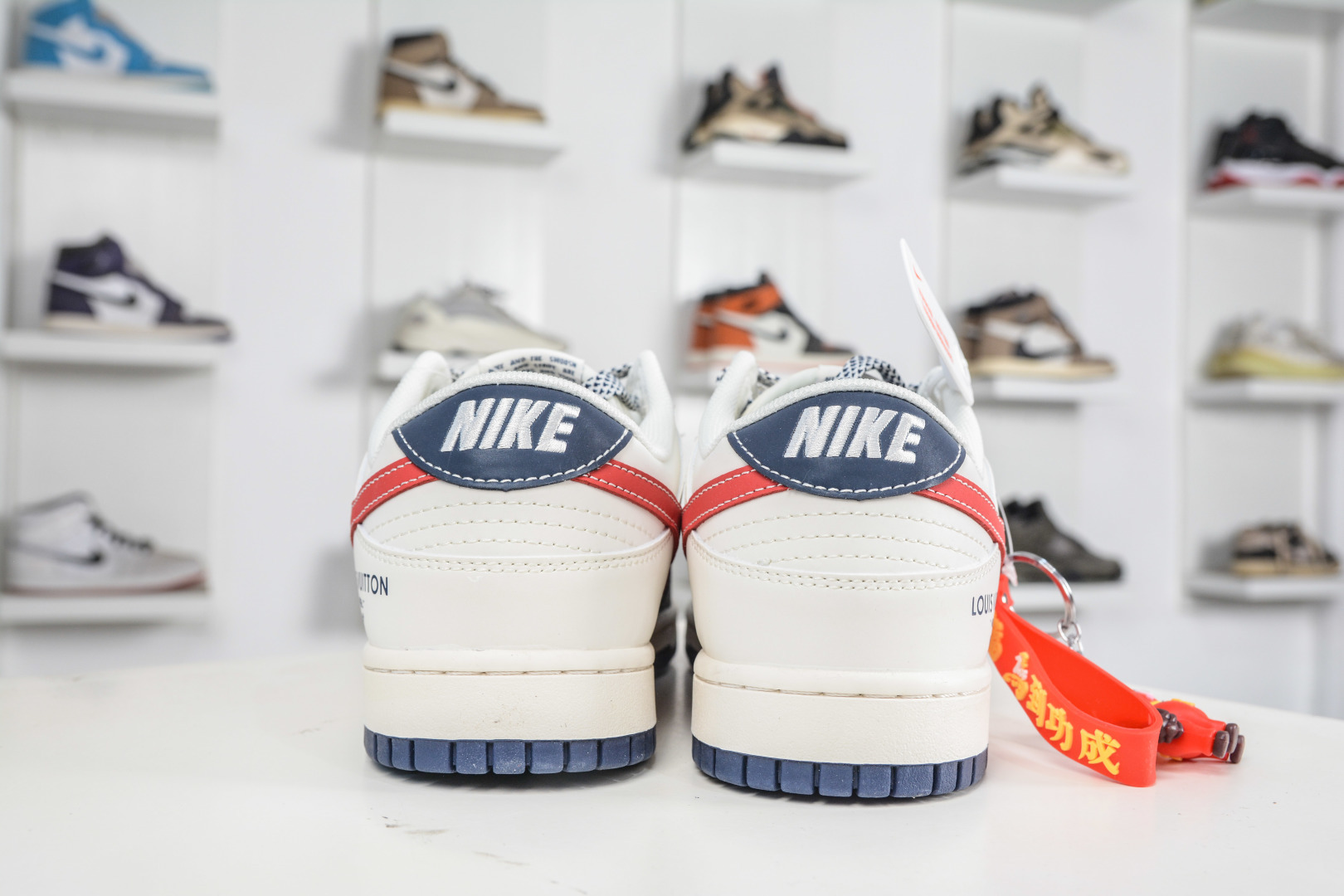 270 Nike SB Dunk Low x Louis Vuitton LV联名马年限定-白蓝红 JJ2508-563-Chinese UA Cheap High Quatity Brand Clothes Bags handbags Sneakers wholesale wholesaler seller from China Factory suppliers Fashion Clothing Shoes best Quality Beautiful Price 270 Nike SB Dunk Low x Louis Vuitton LV联名马年限定-白蓝红 JJ2508-563