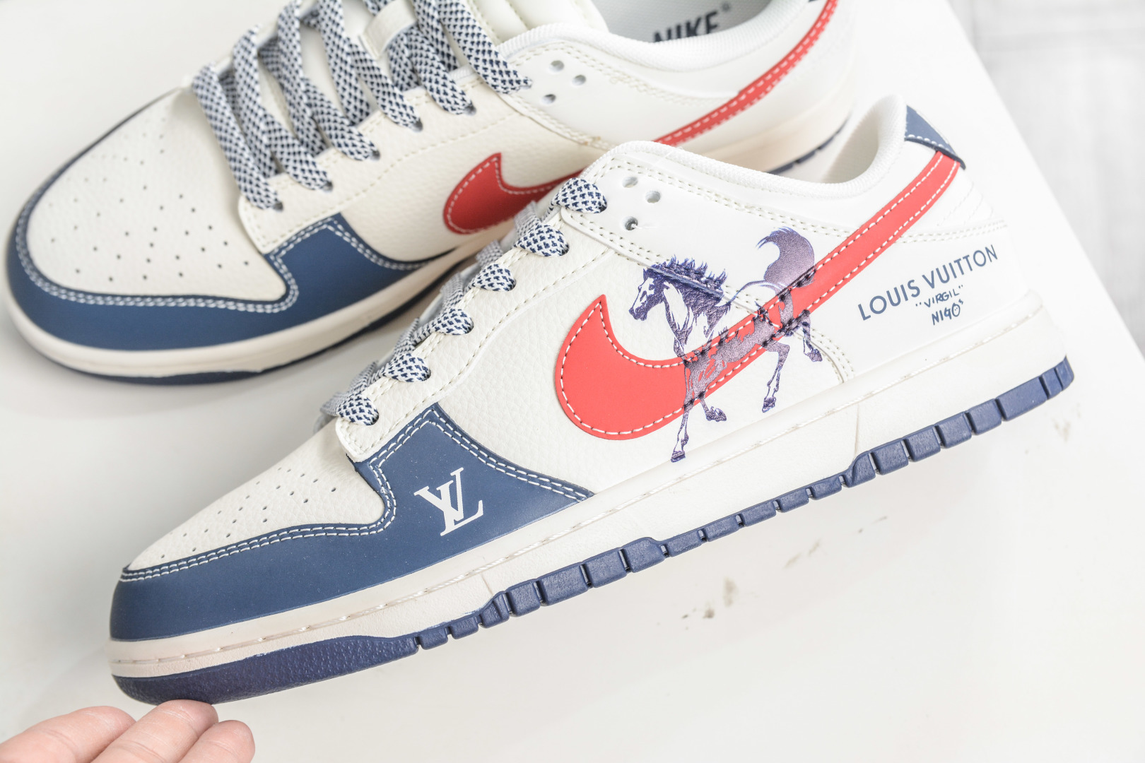 270 Nike SB Dunk Low x Louis Vuitton LV联名马年限定-白蓝红 JJ2508-563-Chinese UA Cheap High Quatity Brand Clothes Bags handbags Sneakers wholesale wholesaler seller from China Factory suppliers Fashion Clothing Shoes best Quality Beautiful Price 270 Nike SB Dunk Low x Louis Vuitton LV联名马年限定-白蓝红 JJ2508-563