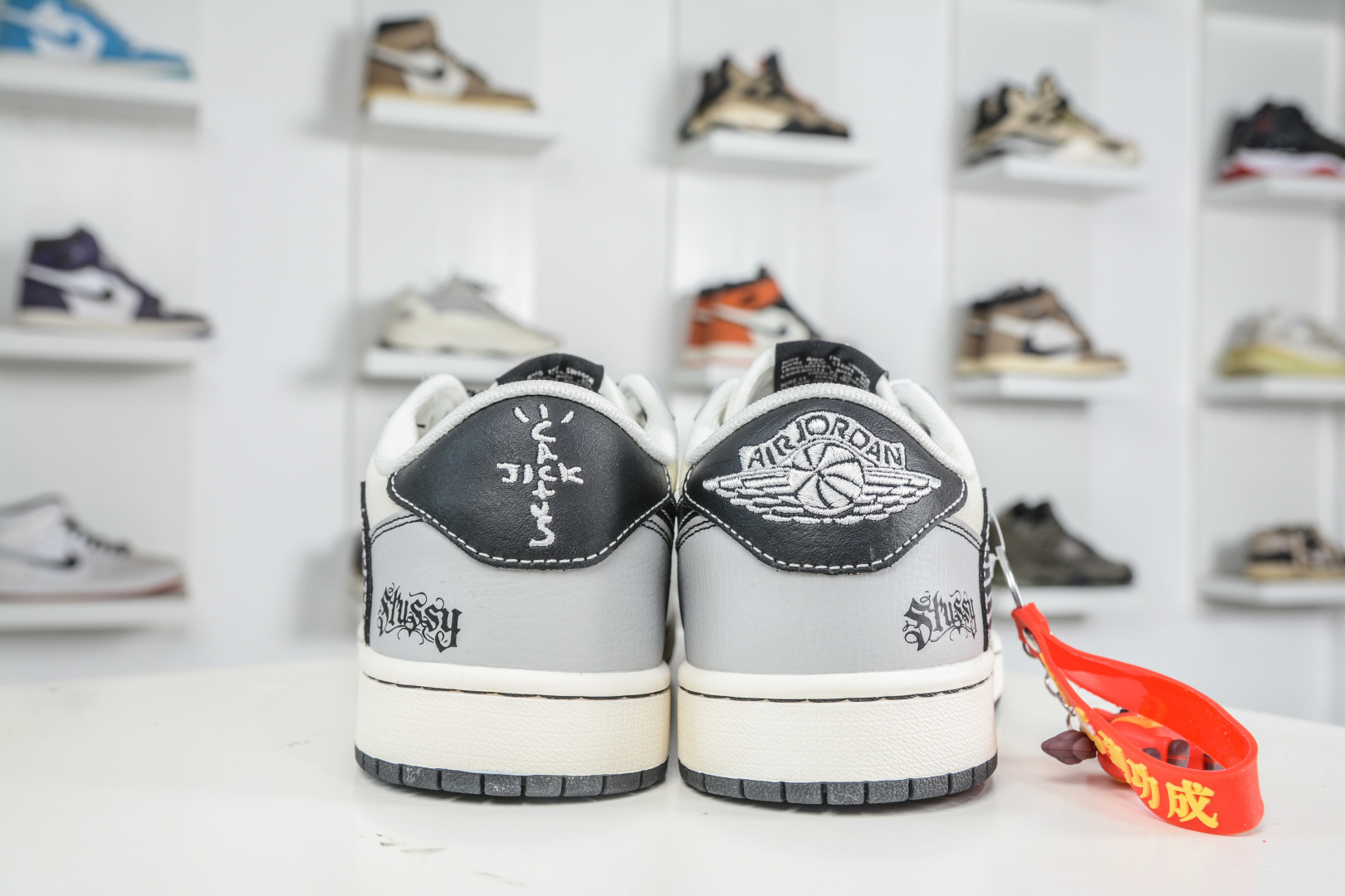 270 TS x Air Jordan x Stussy AJ1 Low 倒钩低帮联名斯图西马年限定-米灰黑 JJ3508-550-Chinese UA Cheap High Quatity Brand Clothes Bags handbags Sneakers wholesale wholesaler seller from China Factory suppliers Fashion Clothing Shoes best Quality Beautiful Price 270 TS x Air Jordan x Stussy AJ1 Low 倒钩低帮联名斯图西马年限定-米灰黑 JJ3508-550