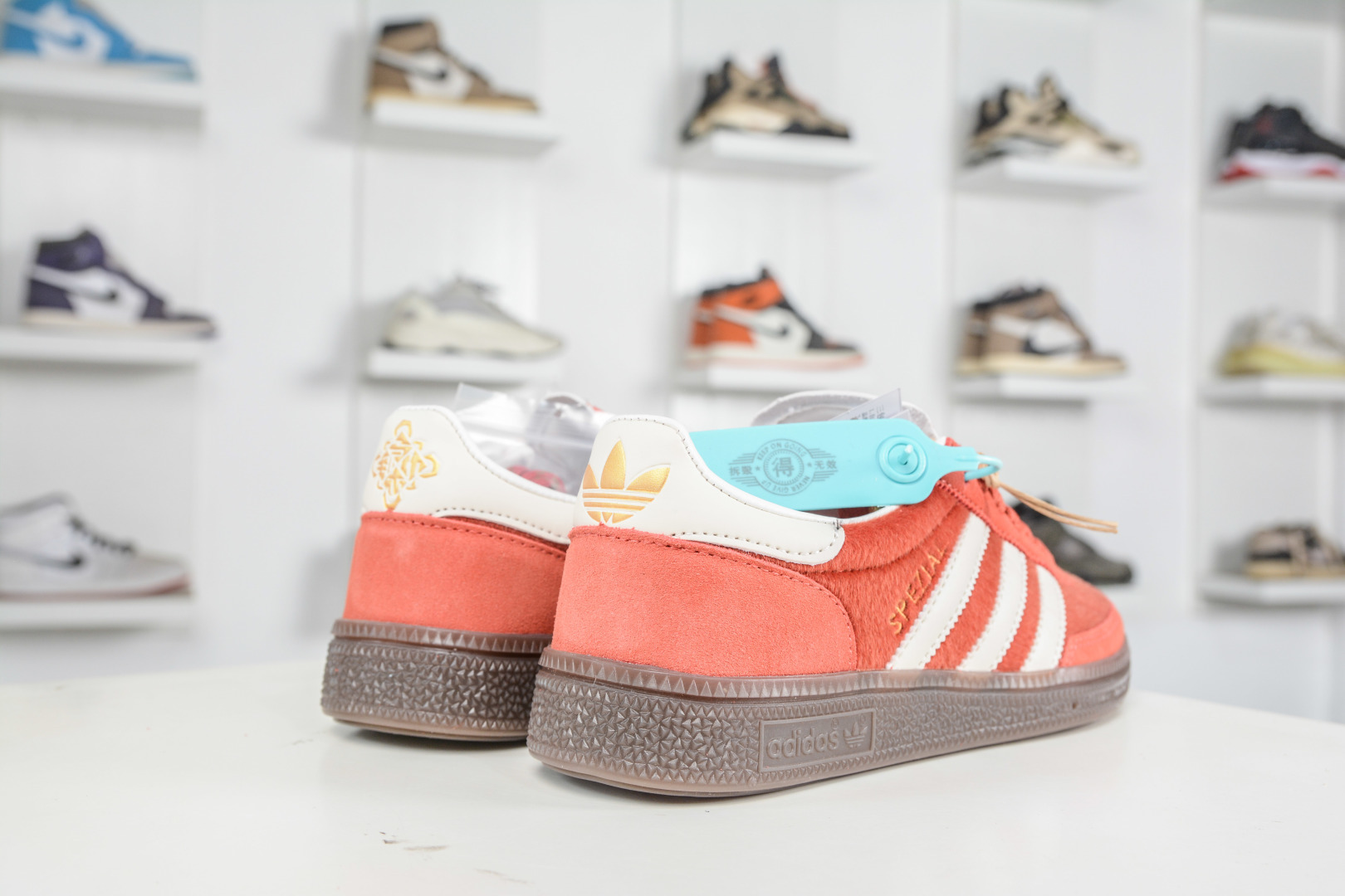 200 adidas originals HANDBALL SPEZIAL CNY新年款 马年限定 手球运动员系列百搭休闲运动板鞋 KJ6299-Chinese UA Cheap High Quatity Brand Clothes Bags handbags Sneakers wholesale wholesaler seller from China Factory suppliers Fashion Clothing Shoes best Quality Beautiful Price 200 adidas originals HANDBALL SPEZIAL CNY新年款 马年限定 手球运动员系列百搭休闲运动板鞋 KJ6299