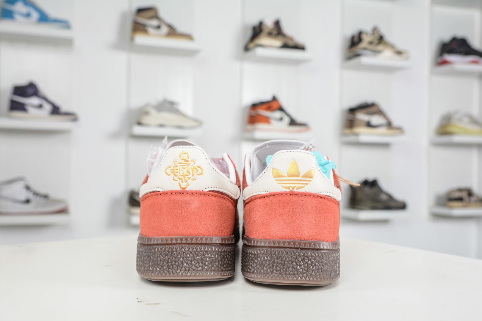 200 adidas originals HANDBALL SPEZIAL CNY新年款 马年限定 手球运动员系列百搭休闲运动板鞋 KJ6299-Chinese UA Cheap High Quatity Brand Clothes Bags handbags Sneakers wholesale wholesaler seller from China Factory suppliers Fashion Clothing Shoes best Quality Beautiful Price 200 adidas originals HANDBALL SPEZIAL CNY新年款 马年限定 手球运动员系列百搭休闲运动板鞋 KJ6299