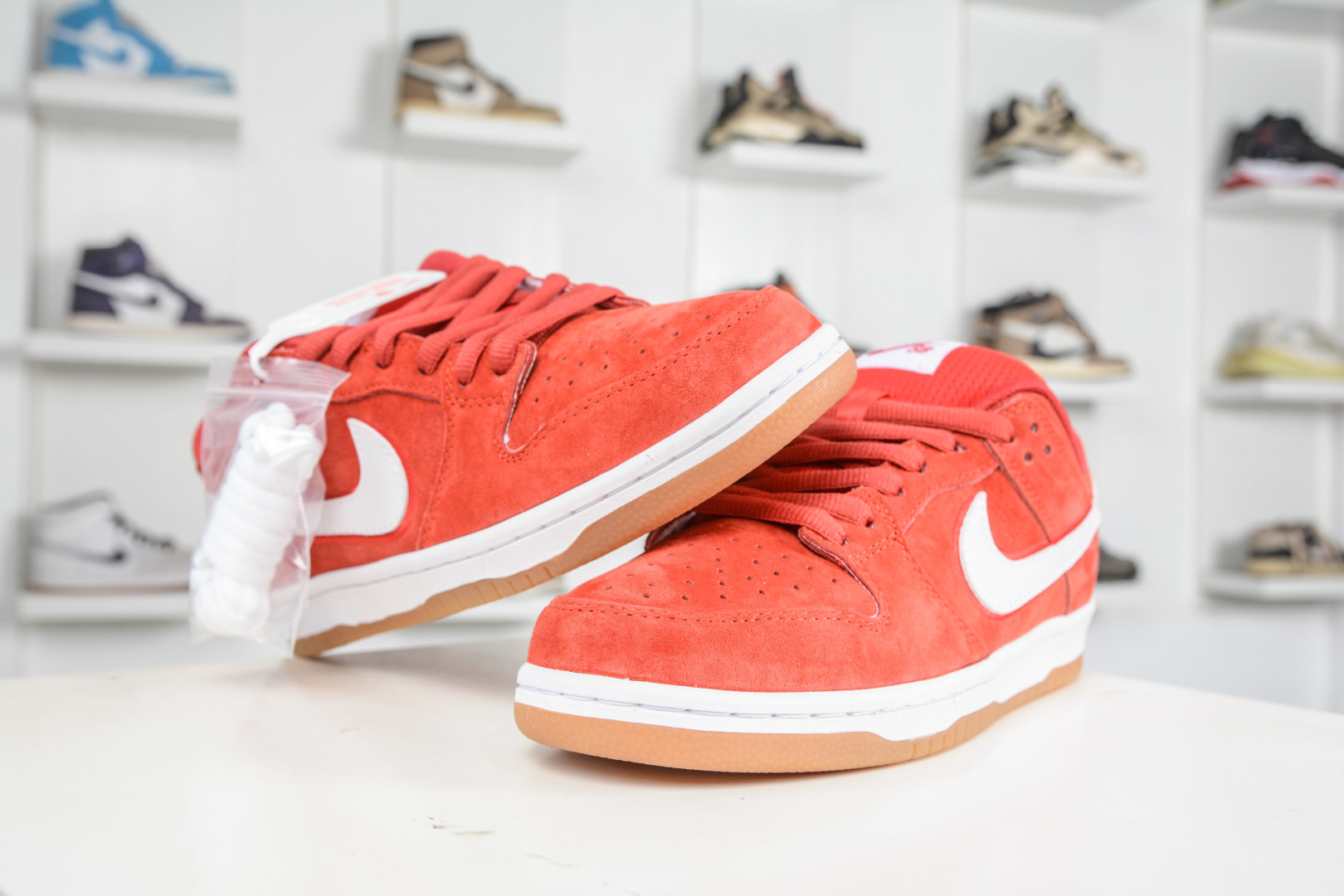 200 Nike Dunk SB Low 红白生胶 FZ1287-300-Chinese UA Cheap High Quatity Brand Clothes Bags handbags Sneakers wholesale wholesaler seller from China Factory suppliers Fashion Clothing Shoes best Quality Beautiful Price 200 Nike Dunk SB Low 红白生胶 FZ1287-300